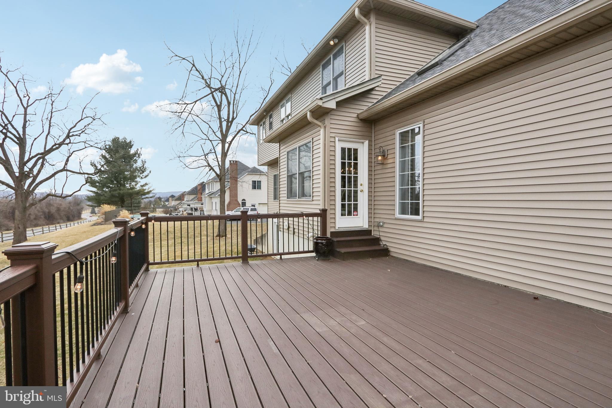 WOODFIELDS - Residential