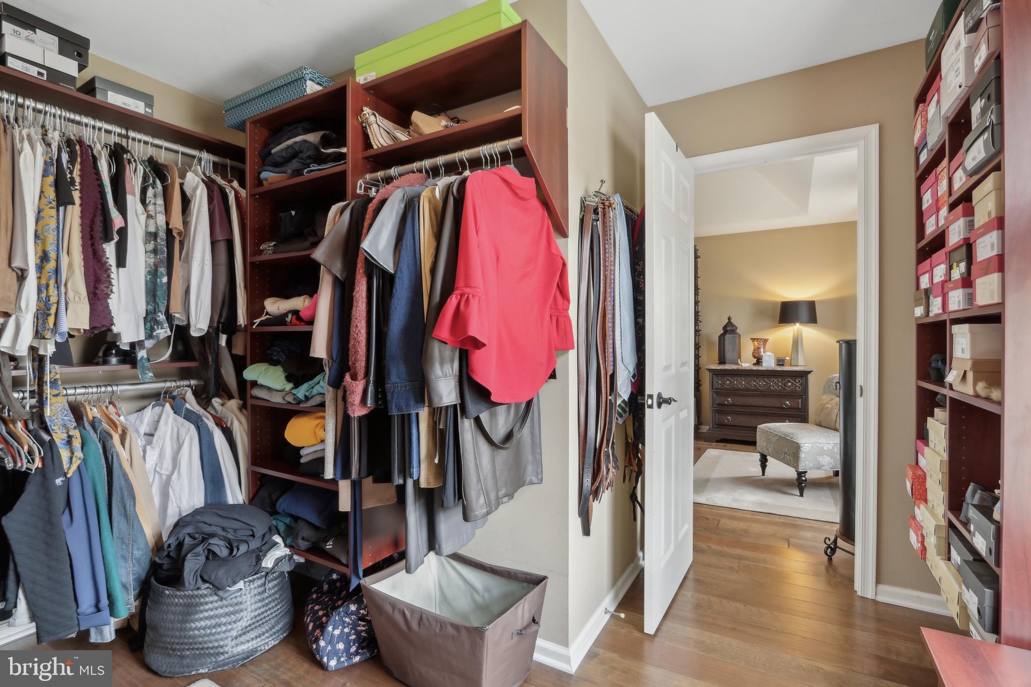 WOODFIELDS - Residential