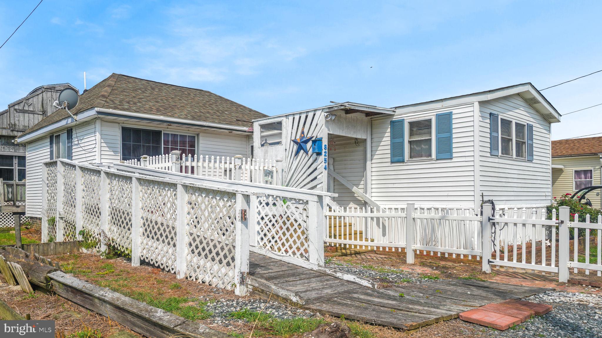 8254 SEA BREEZE DRIVE