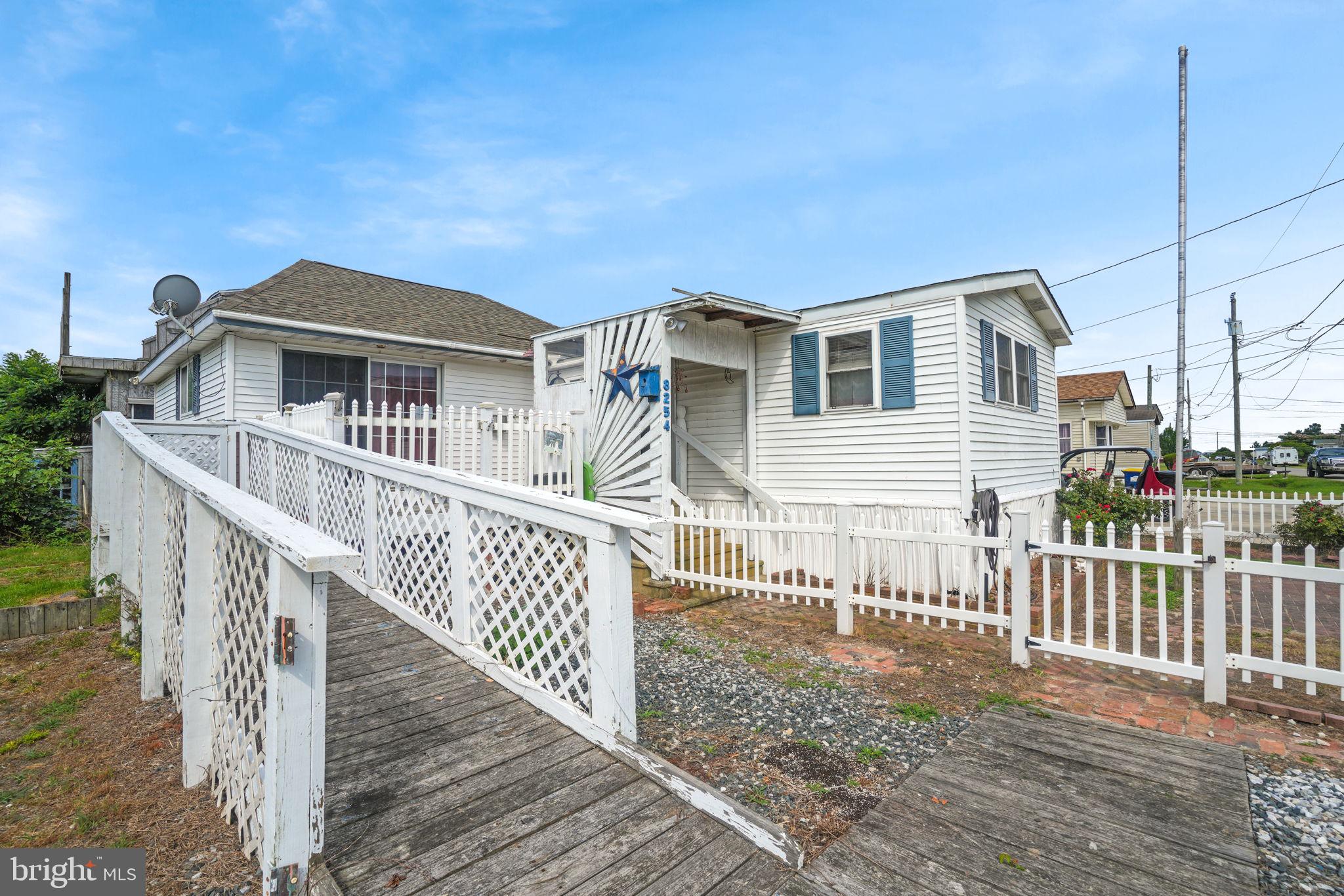 8254 SEA BREEZE DRIVE