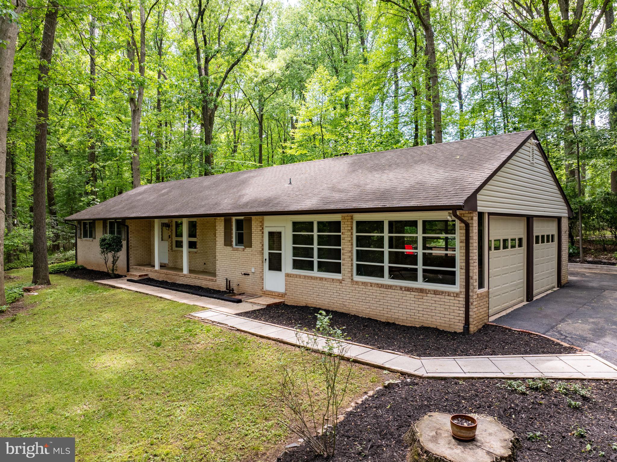 1906 PARKVUE ROAD
