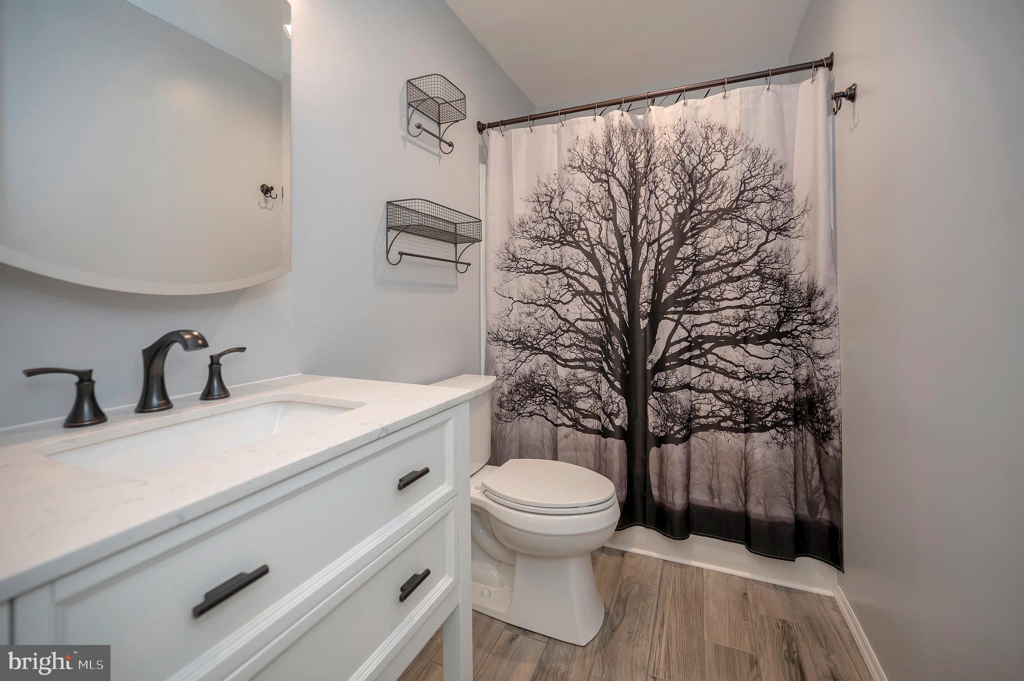 LAKE OF THE WOODS - Residential