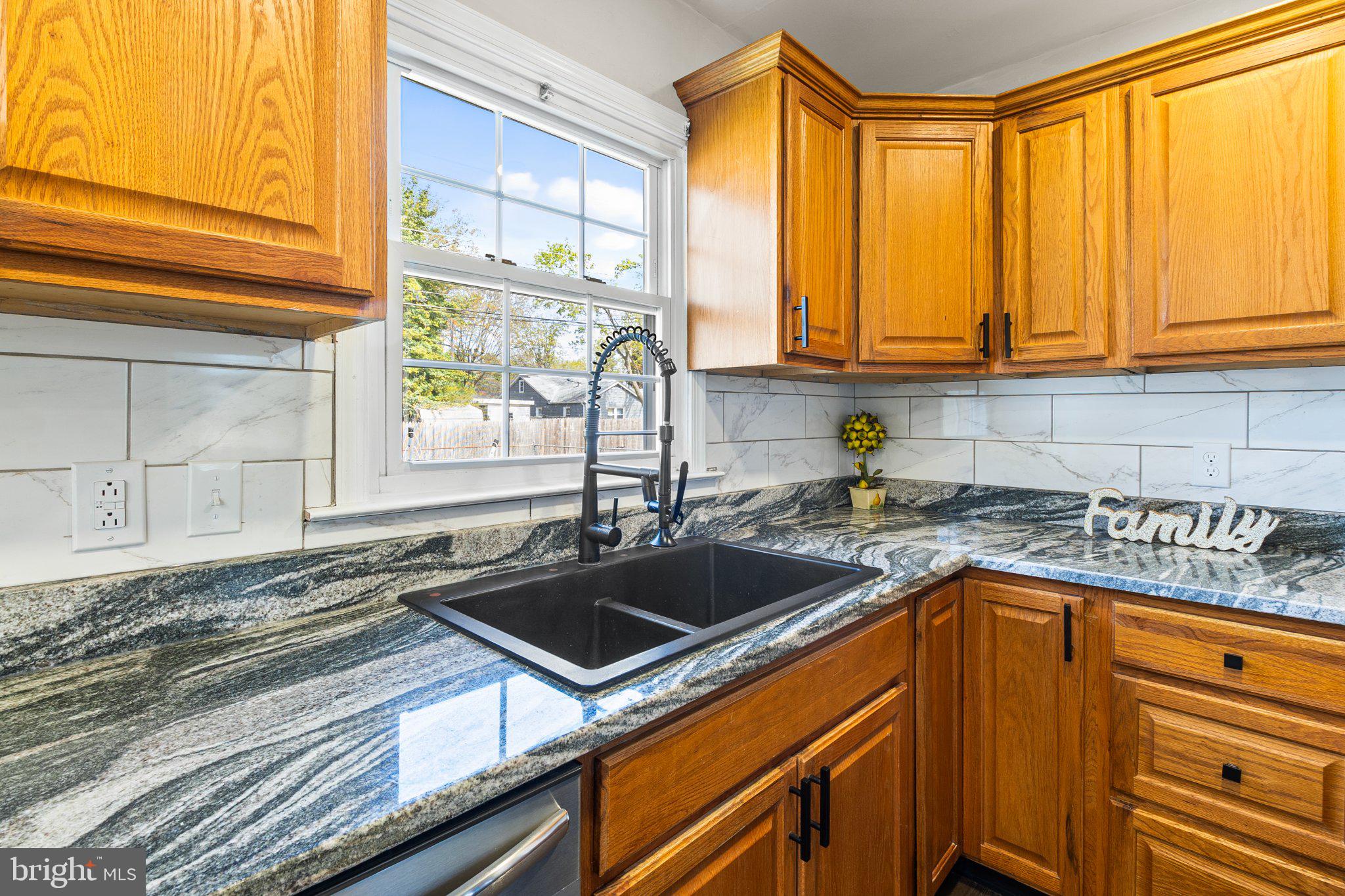 EDGEHILL ACRES - Residential