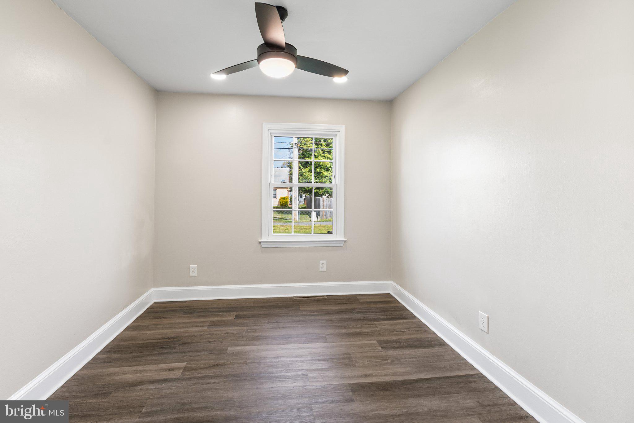 EDGEHILL ACRES - Residential