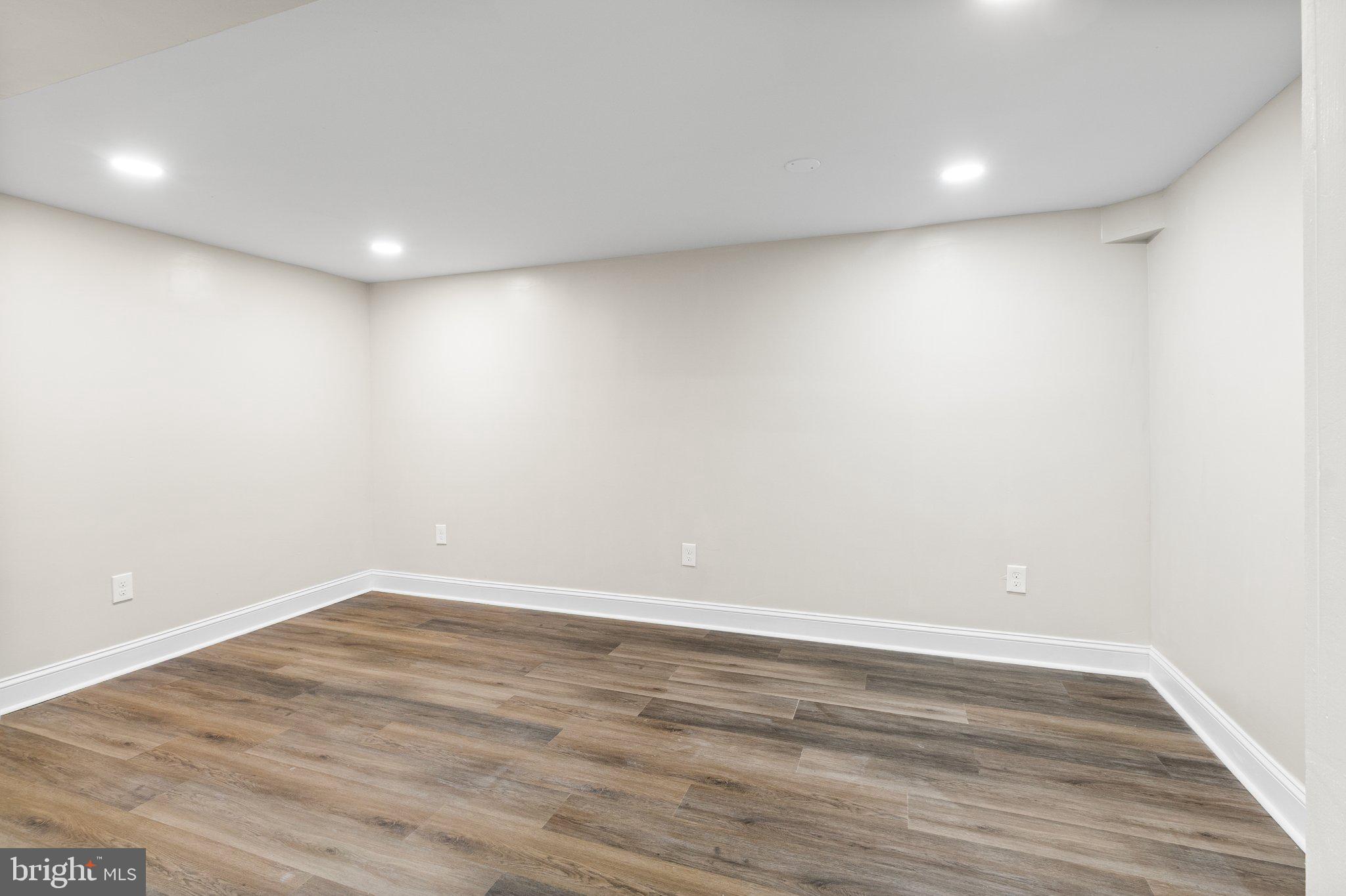 EDGEHILL ACRES - Residential