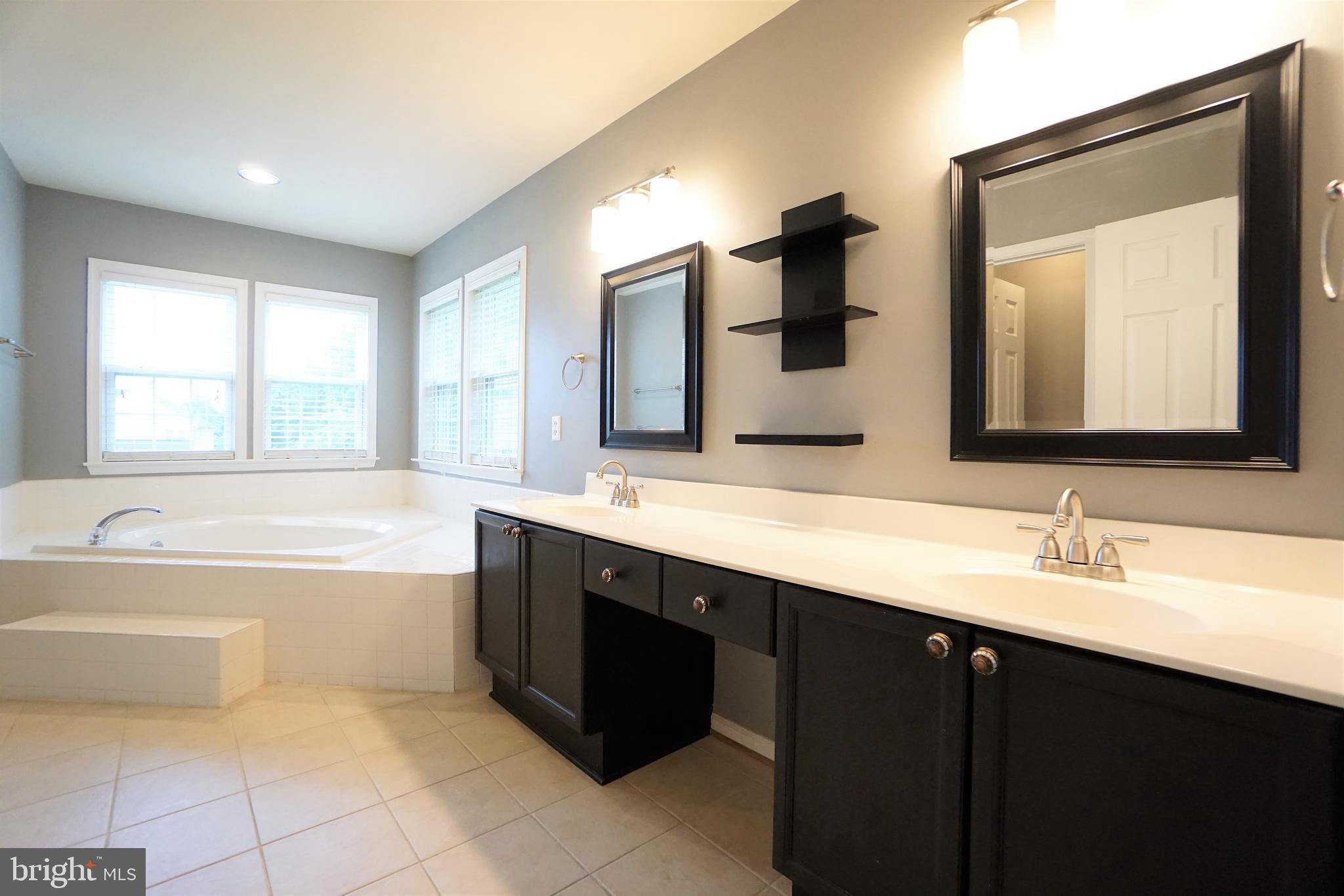 STONEBRIDGE - Residential