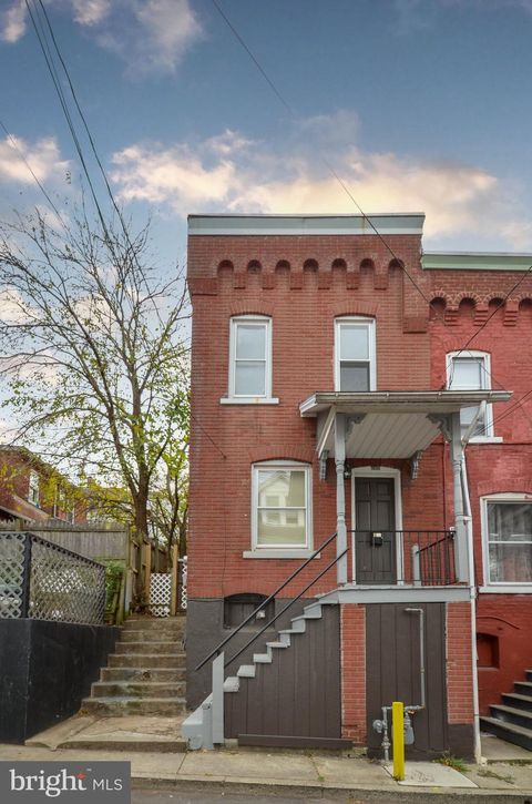 932 MECHANIC STREET BETHLEHEM PA 18015