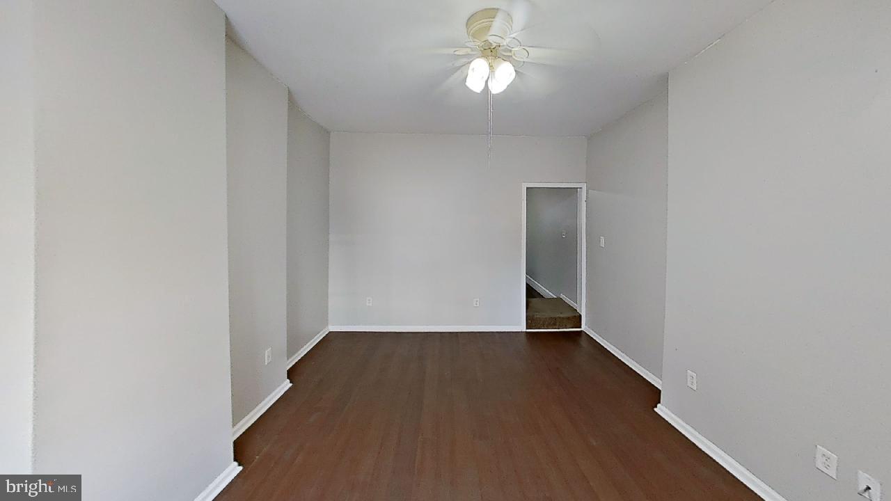 EAST FALLS - Residential Lease