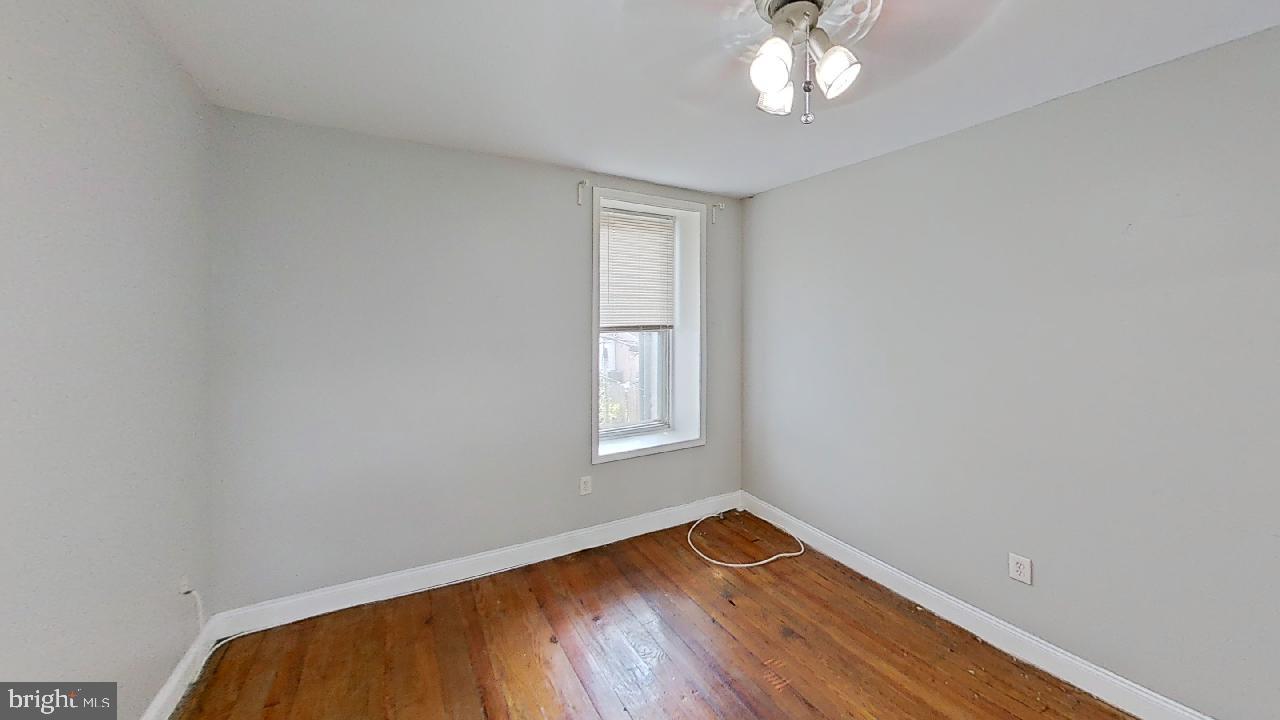 EAST FALLS - Residential Lease