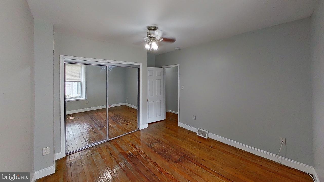 EAST FALLS - Residential Lease