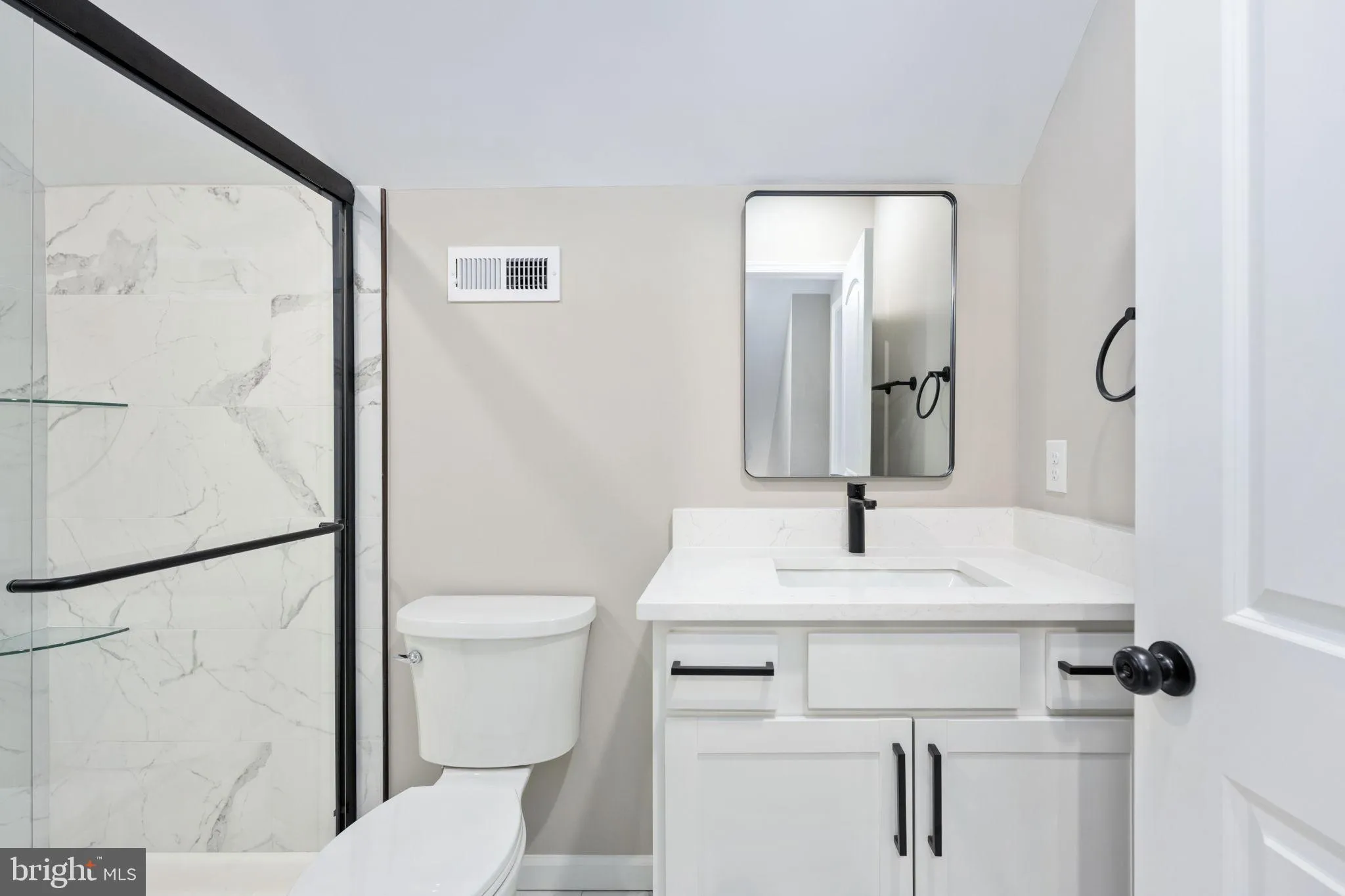 Fredericksburg, Virginia 22408, United States, 4 Bedrooms Bedrooms, ,3 BathroomsBathrooms,Residential,Pending,90681