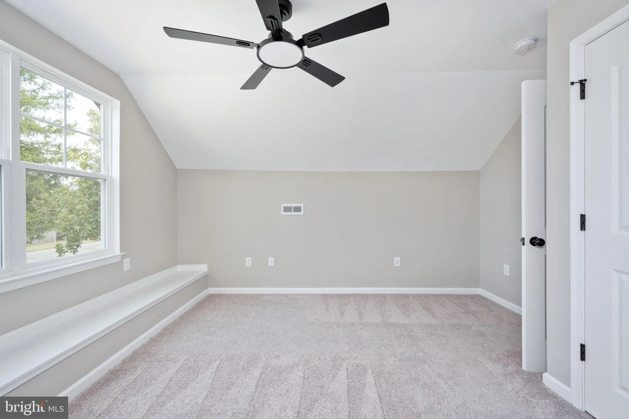 Fredericksburg, Virginia 22408, United States, 4 Bedrooms Bedrooms, ,3 BathroomsBathrooms,Residential,Pending,90681