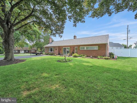 Photo of 410 LYNN AVE, LANDISVILLE, PA 17538 (MLS # PALA2037402)