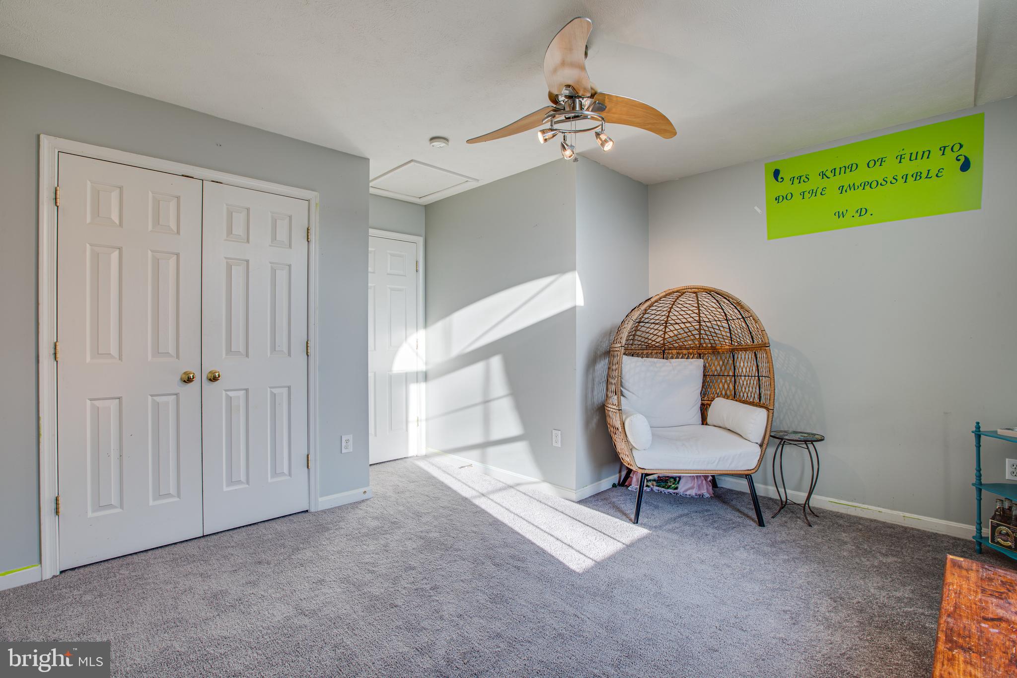 PRESIDENTIAL LAKES - Residential