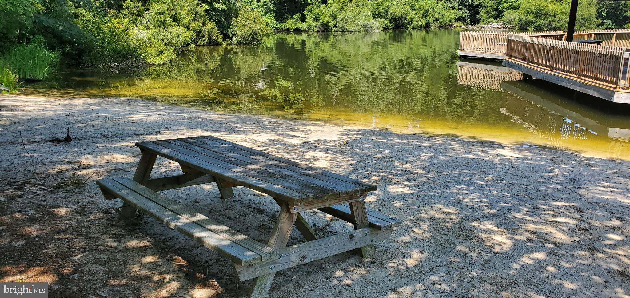 PRESIDENTIAL LAKES - Residential