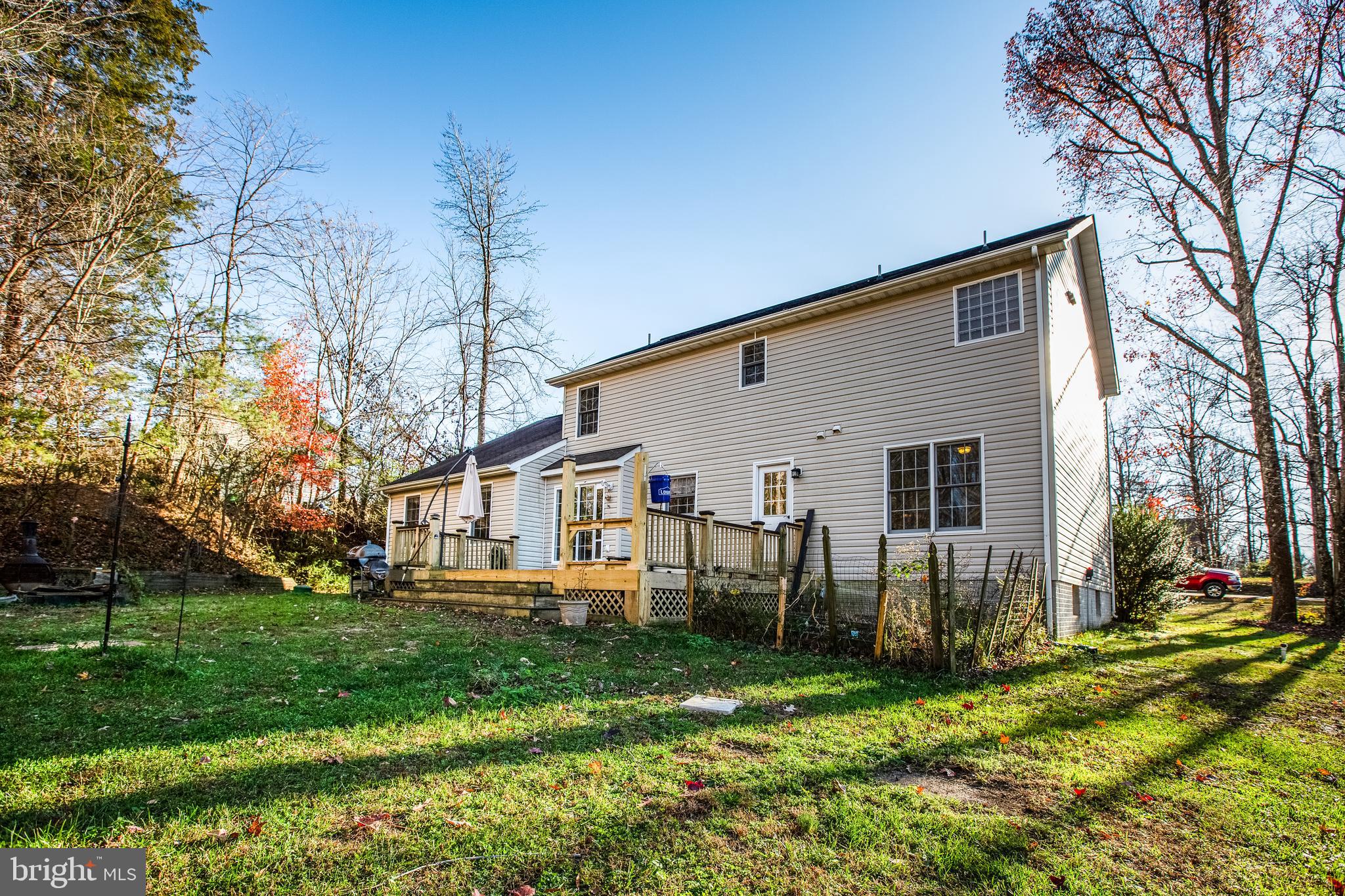 PRESIDENTIAL LAKES - Residential