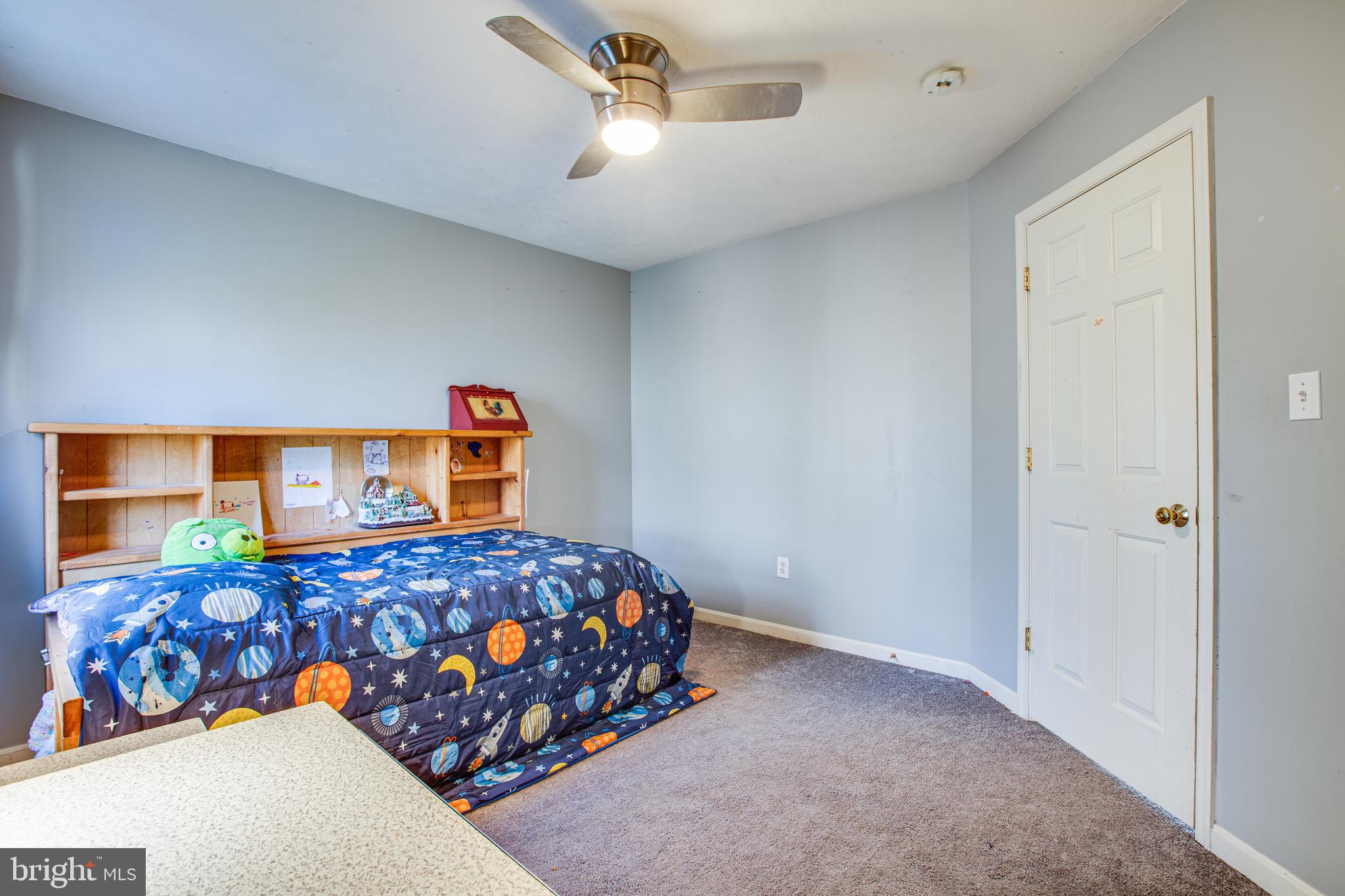 PRESIDENTIAL LAKES - Residential