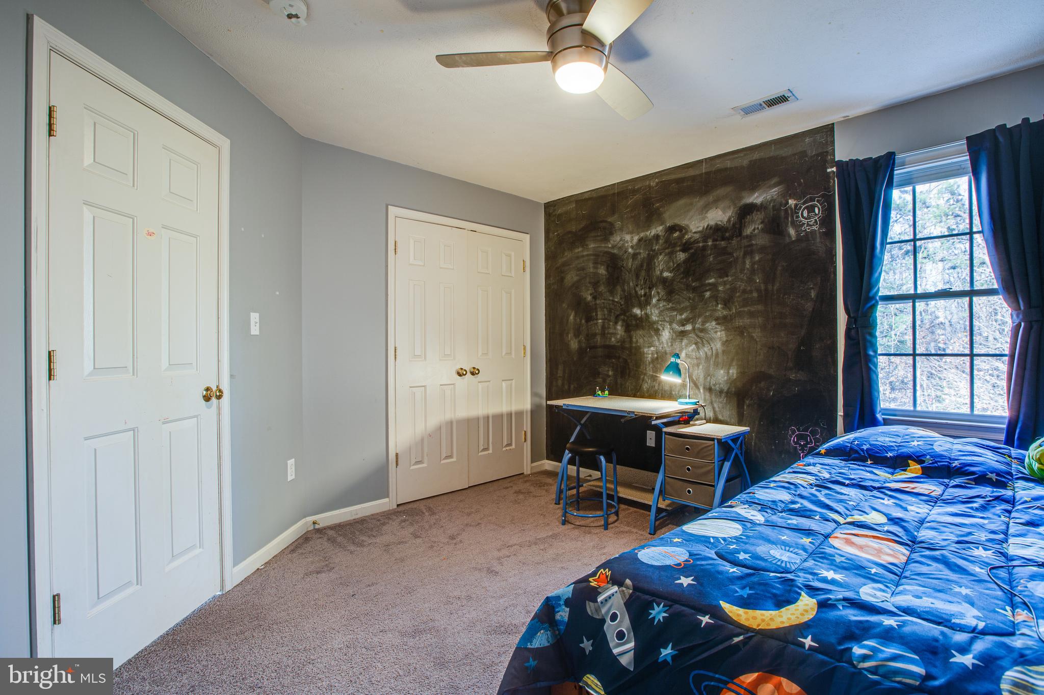 PRESIDENTIAL LAKES - Residential