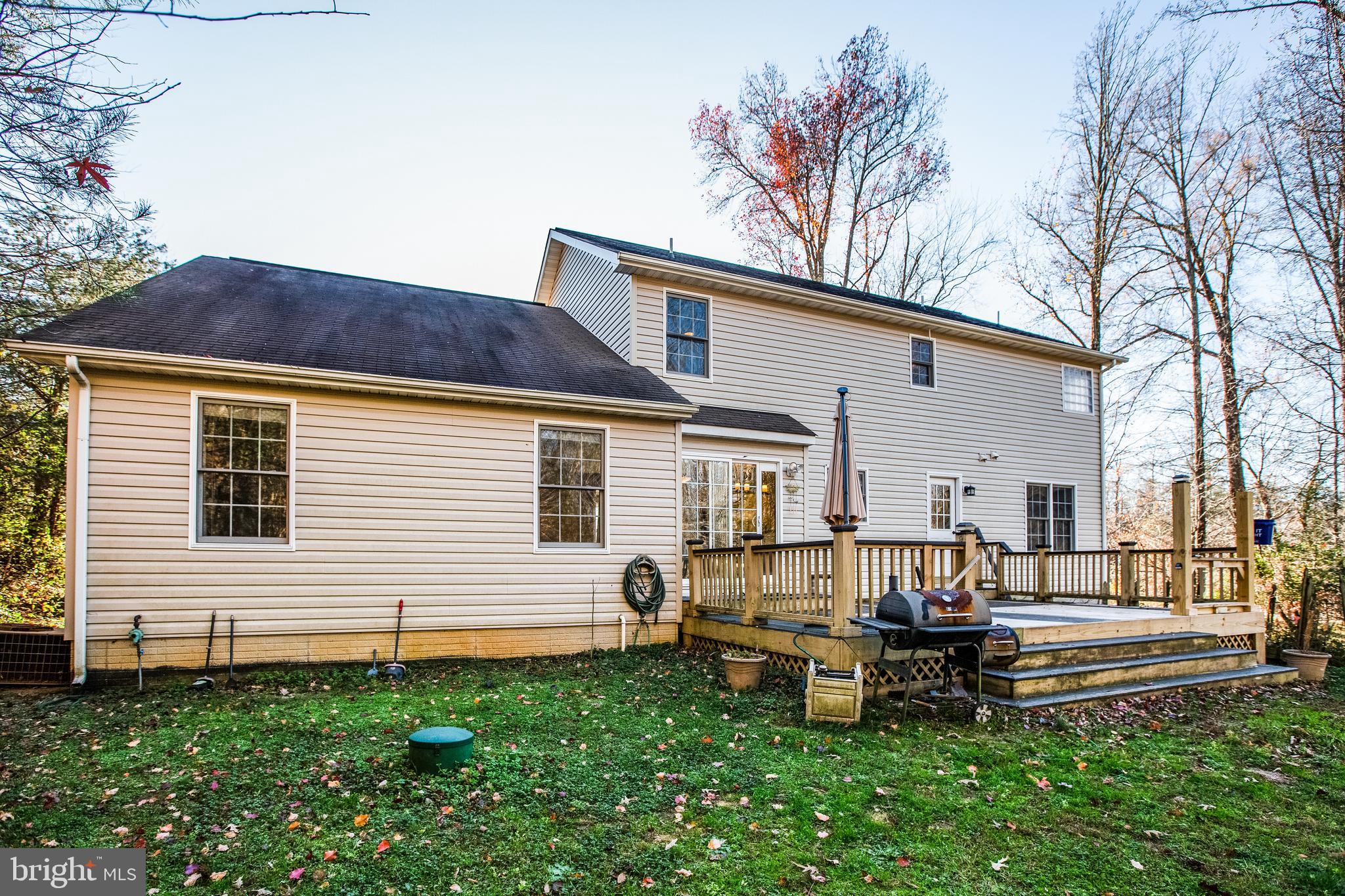 PRESIDENTIAL LAKES - Residential