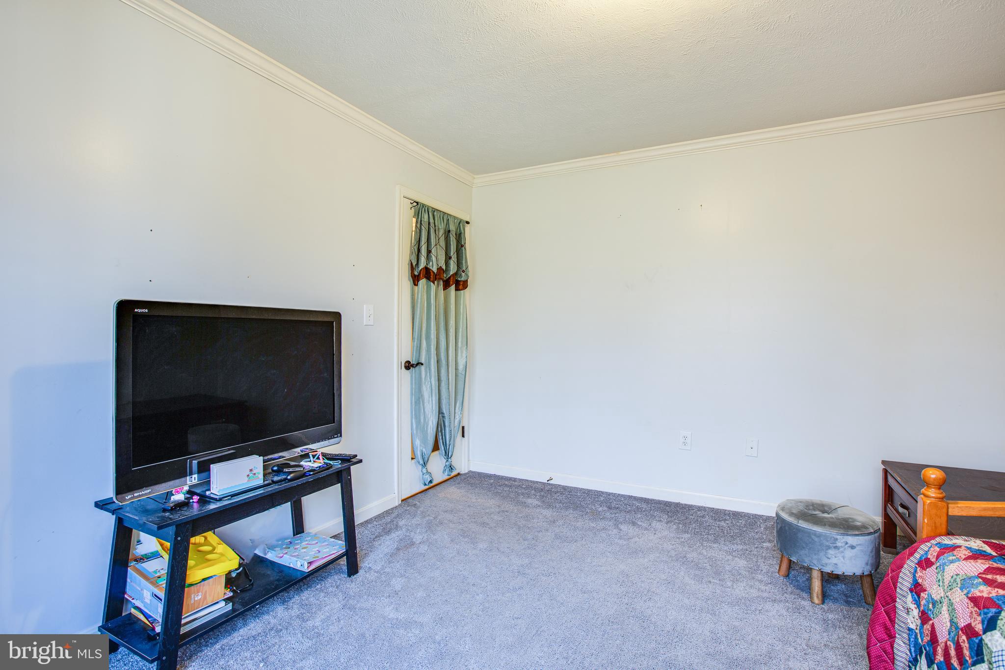 PRESIDENTIAL LAKES - Residential