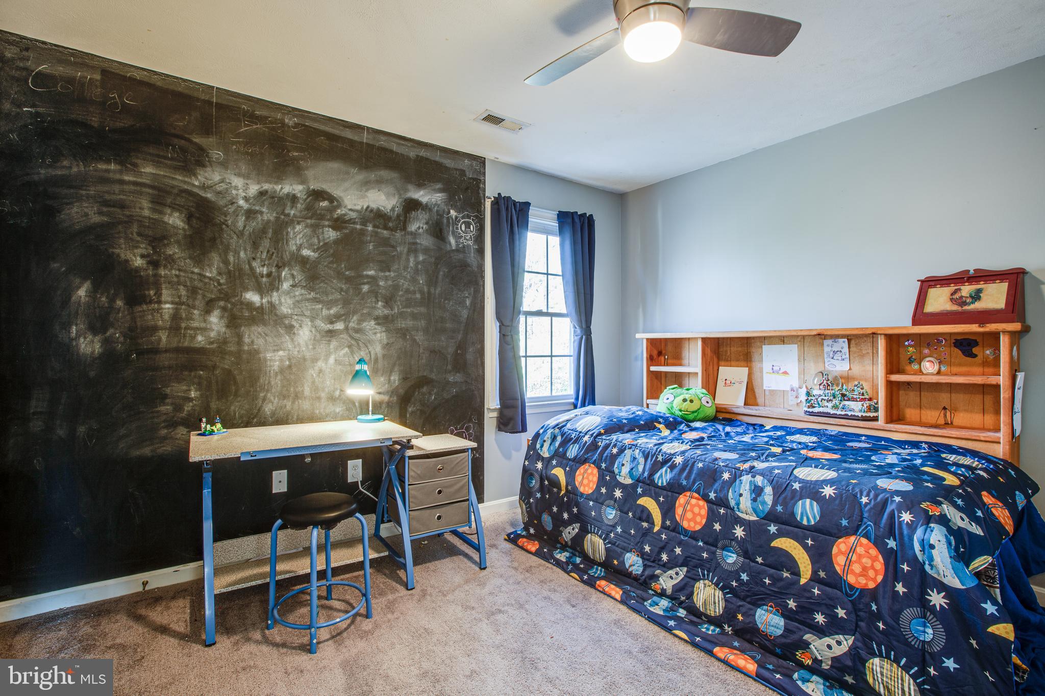 PRESIDENTIAL LAKES - Residential