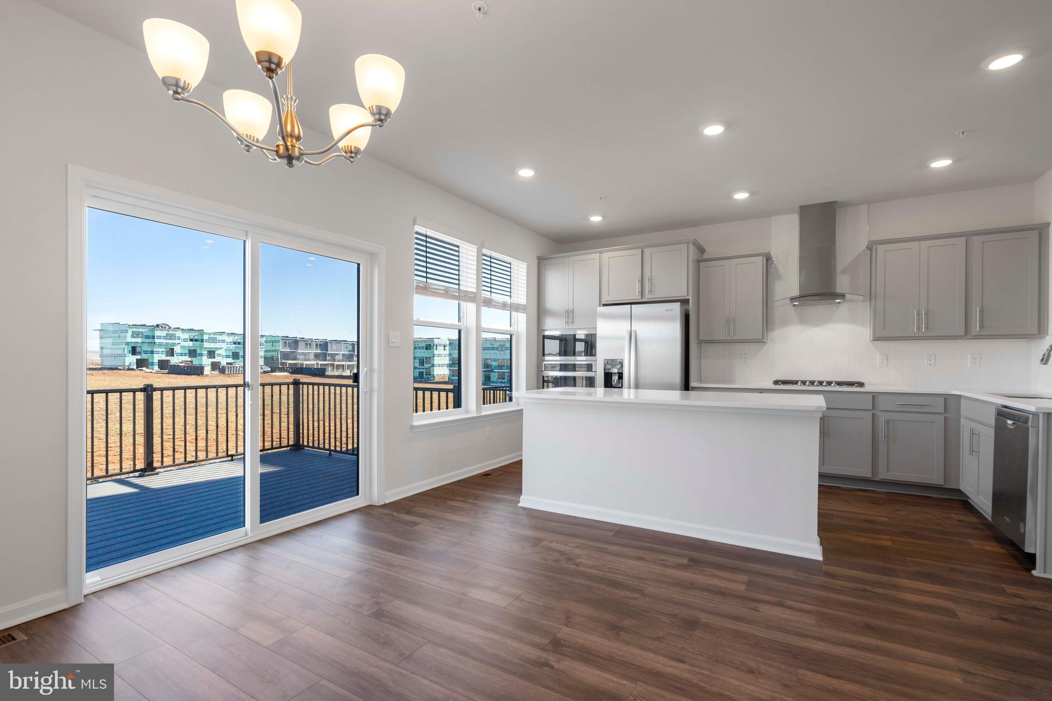 RENN QUARTER - Residential Lease