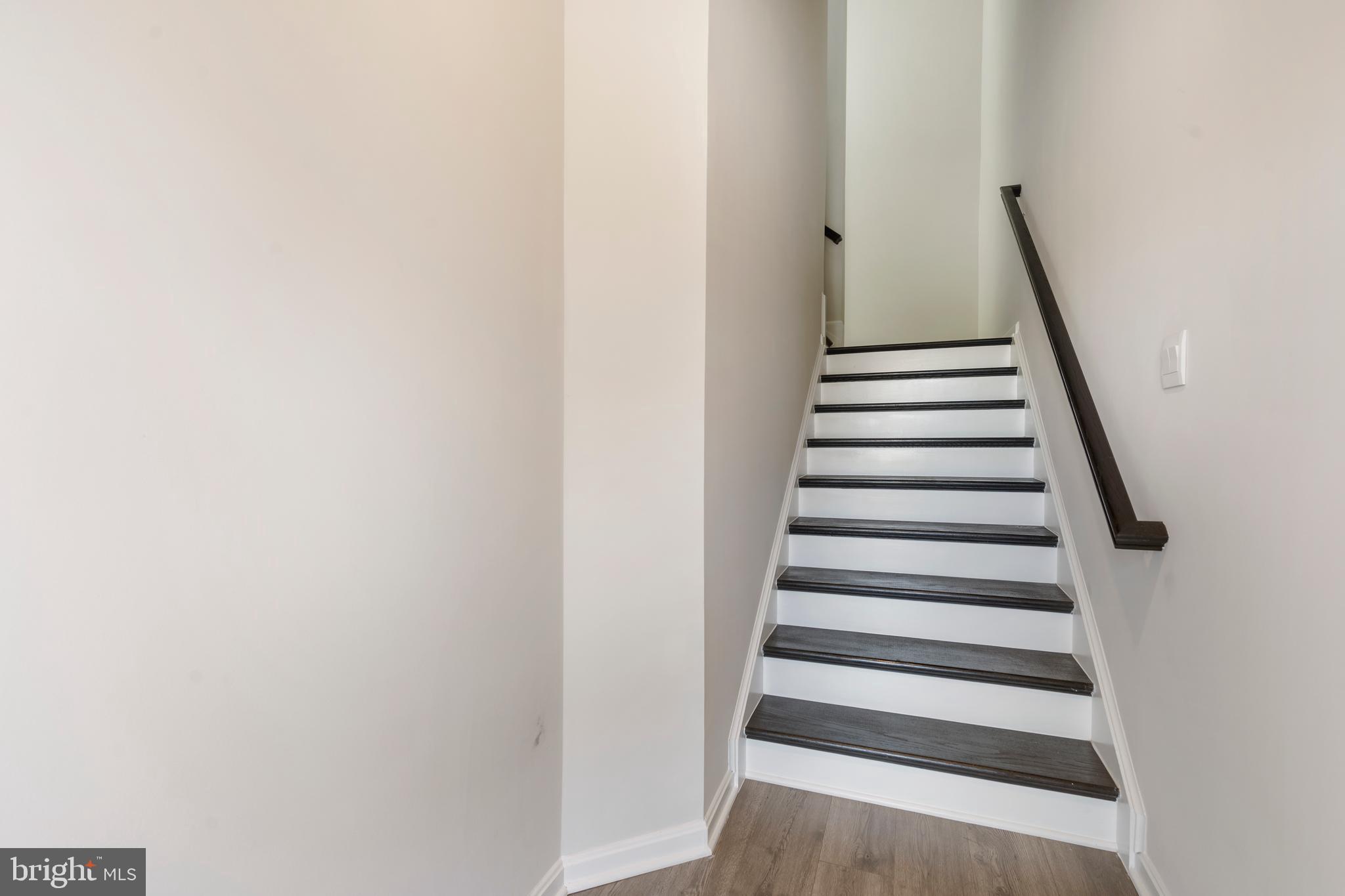 RENN QUARTER - Residential Lease