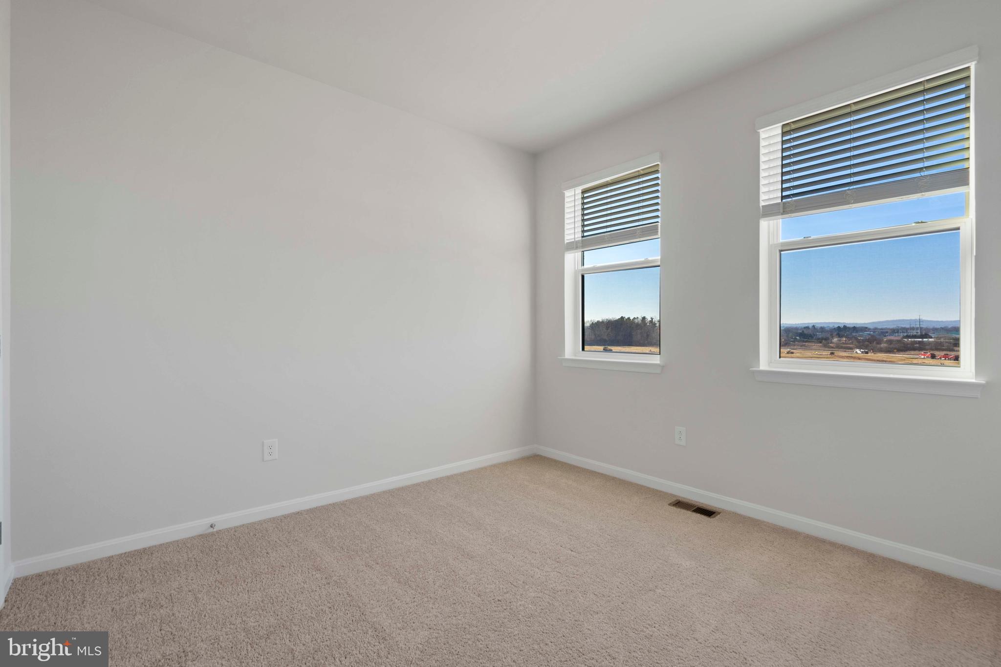 RENN QUARTER - Residential Lease