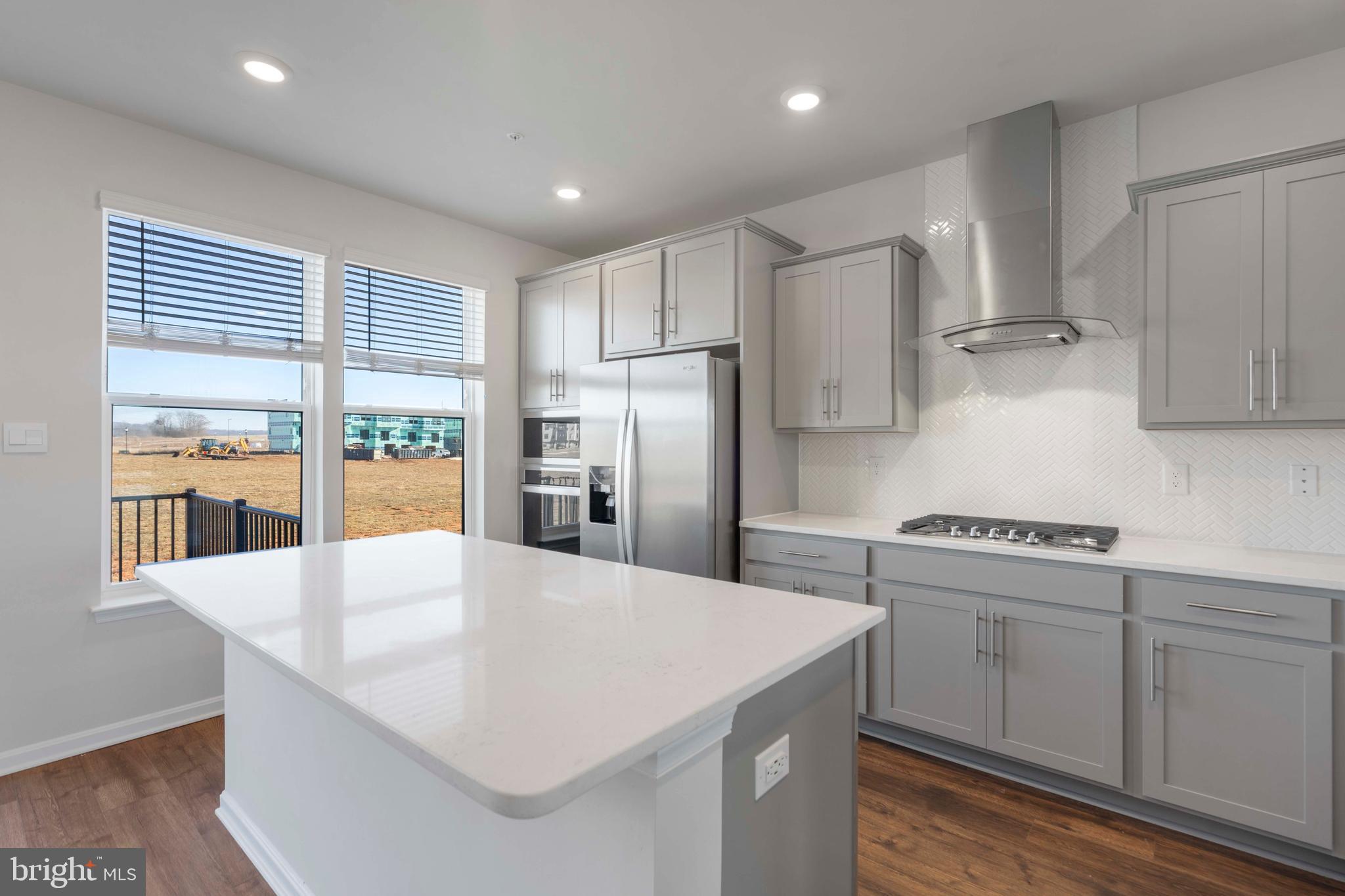 RENN QUARTER - Residential Lease