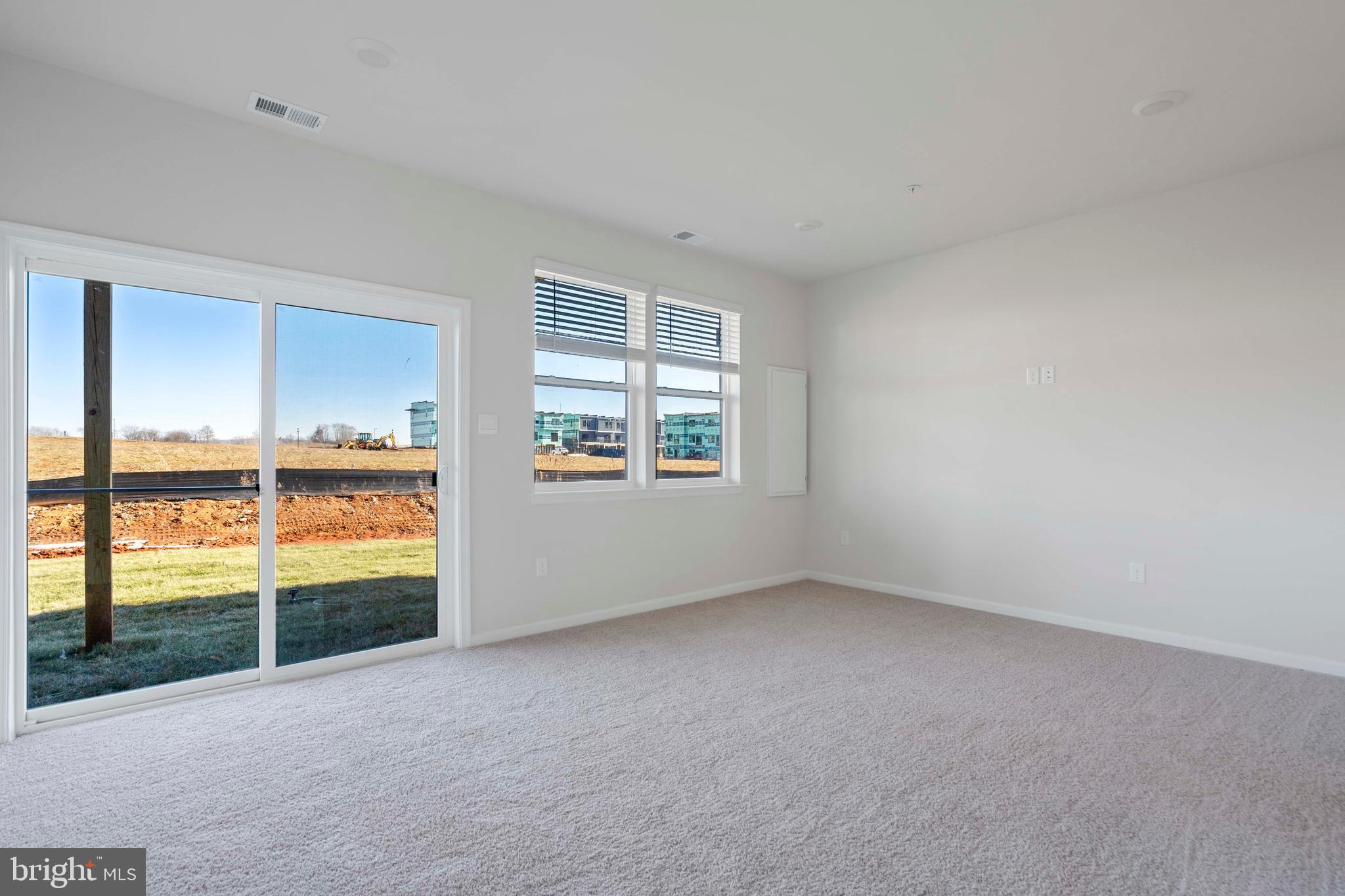 RENN QUARTER - Residential Lease