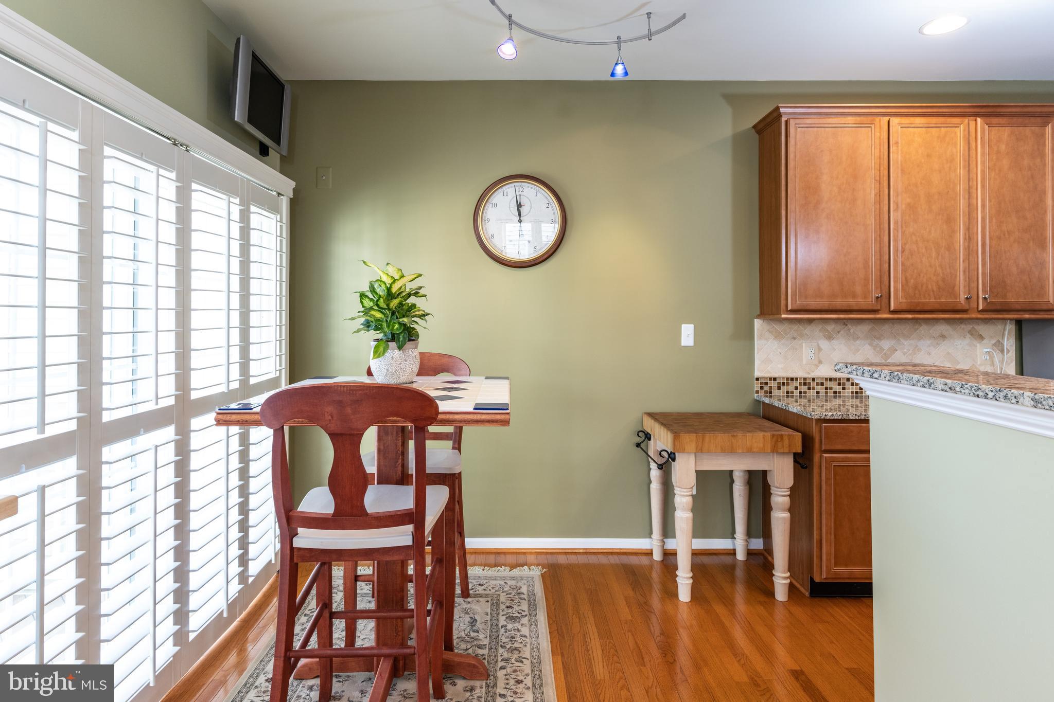 SOUTH RIDING - Residential