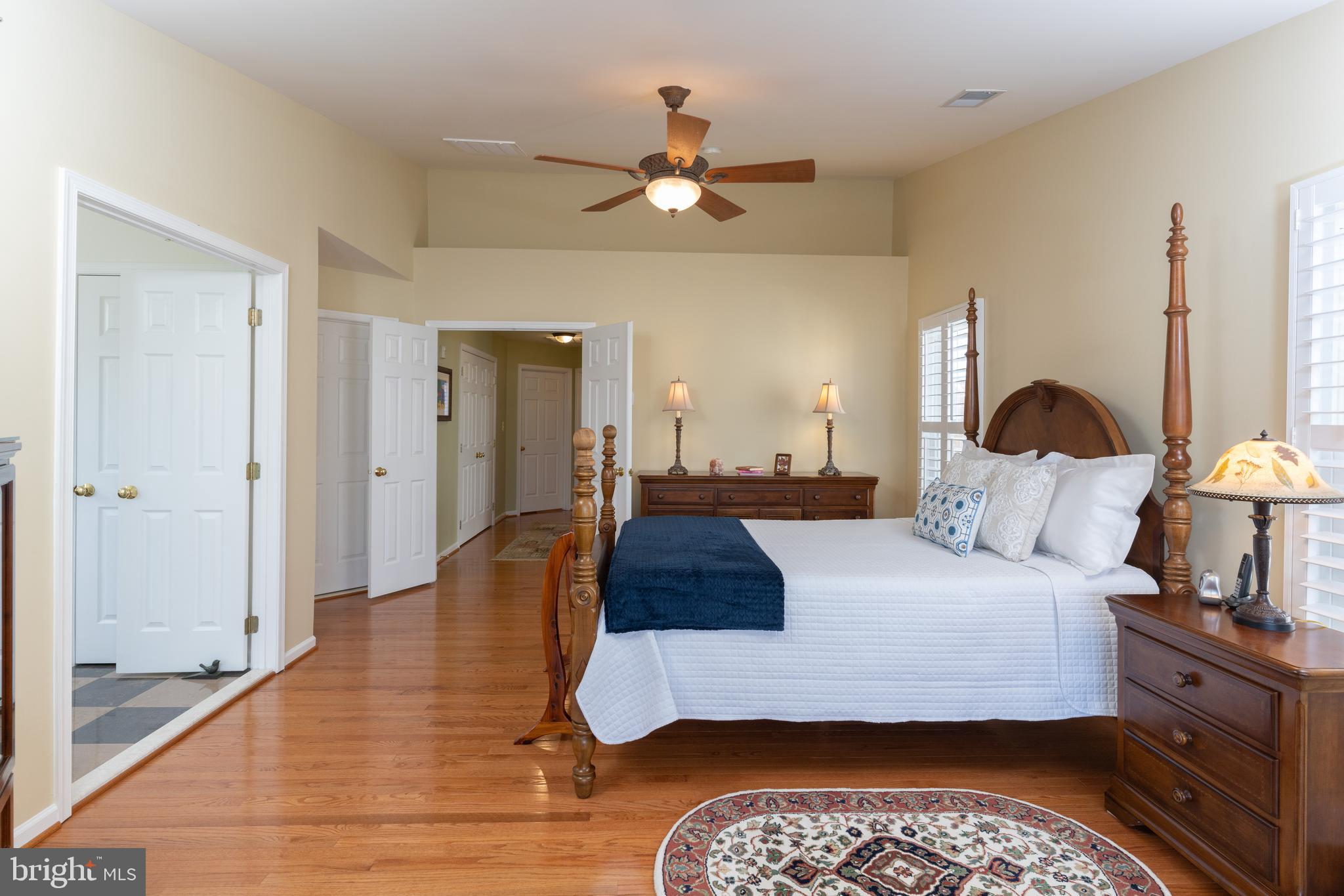 SOUTH RIDING - Residential