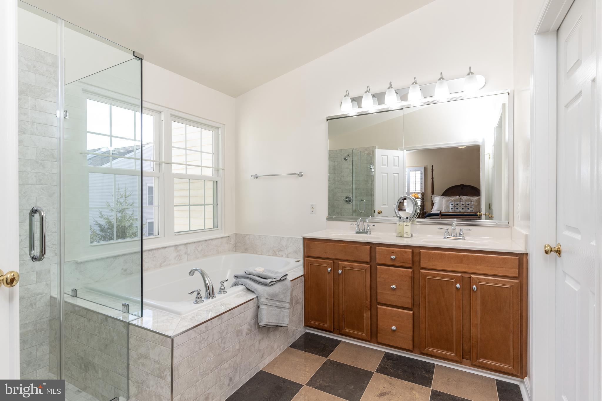 SOUTH RIDING - Residential