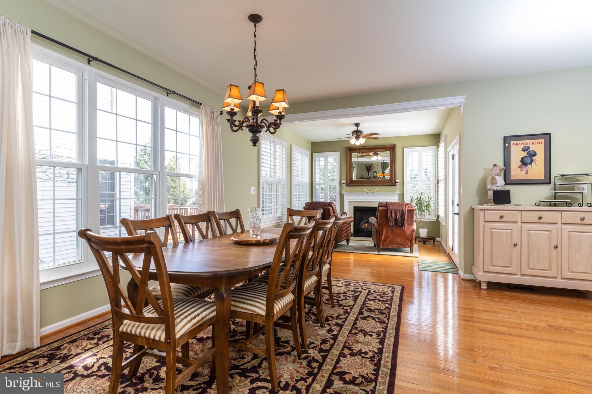 SOUTH RIDING - Residential