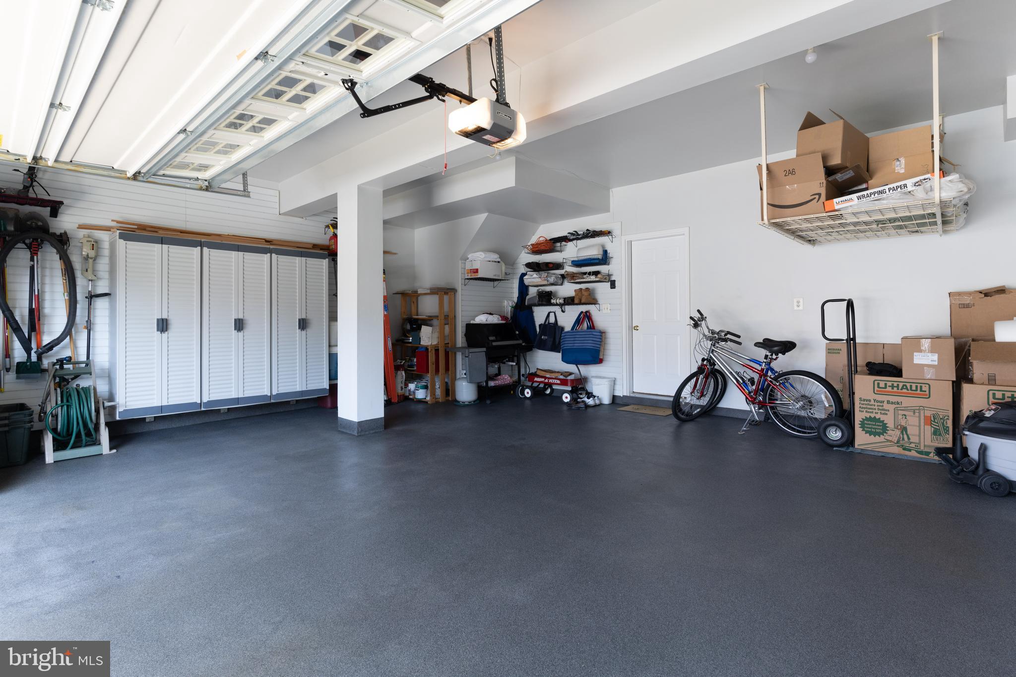 SOUTH RIDING - Residential