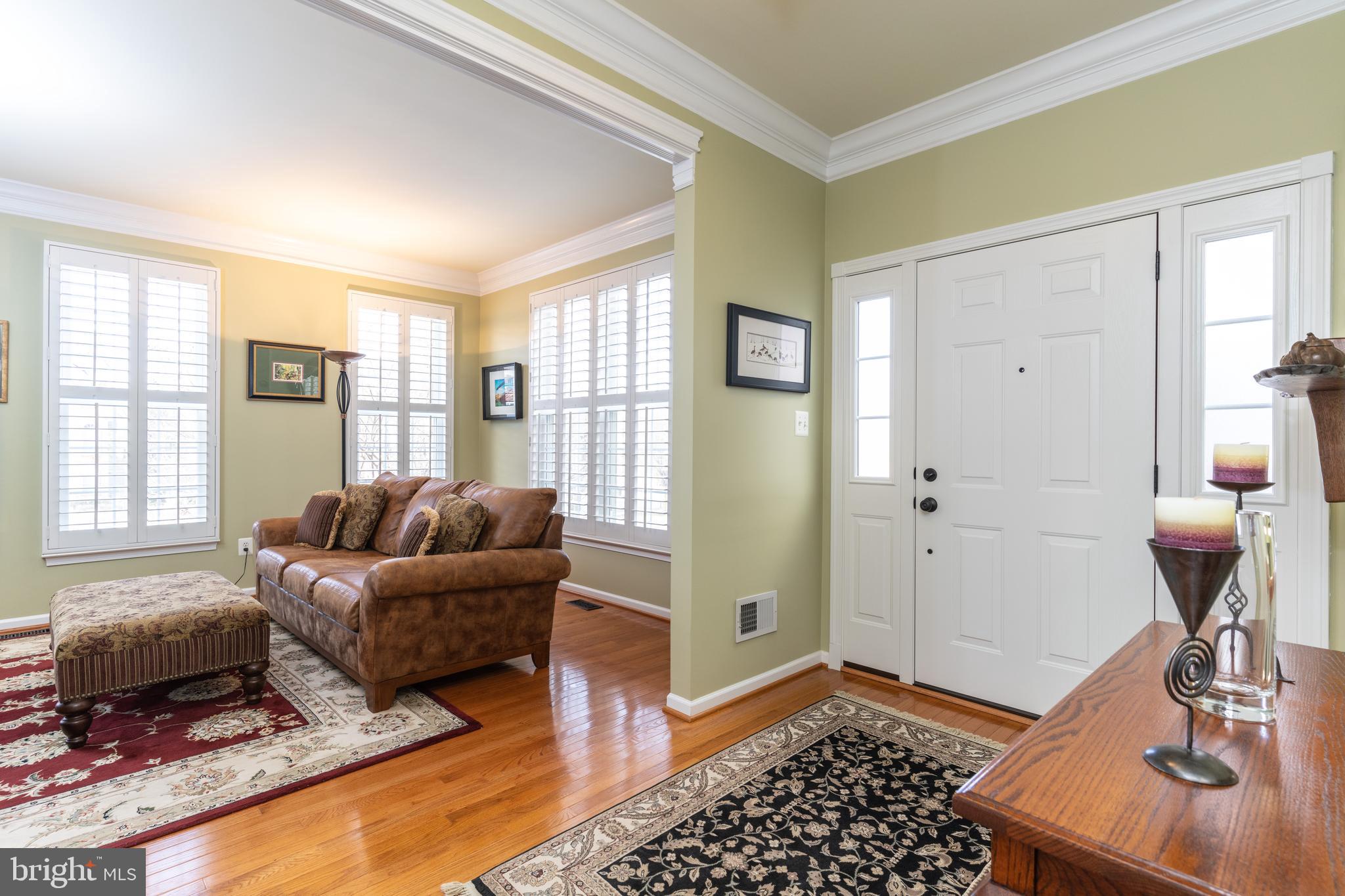 SOUTH RIDING - Residential