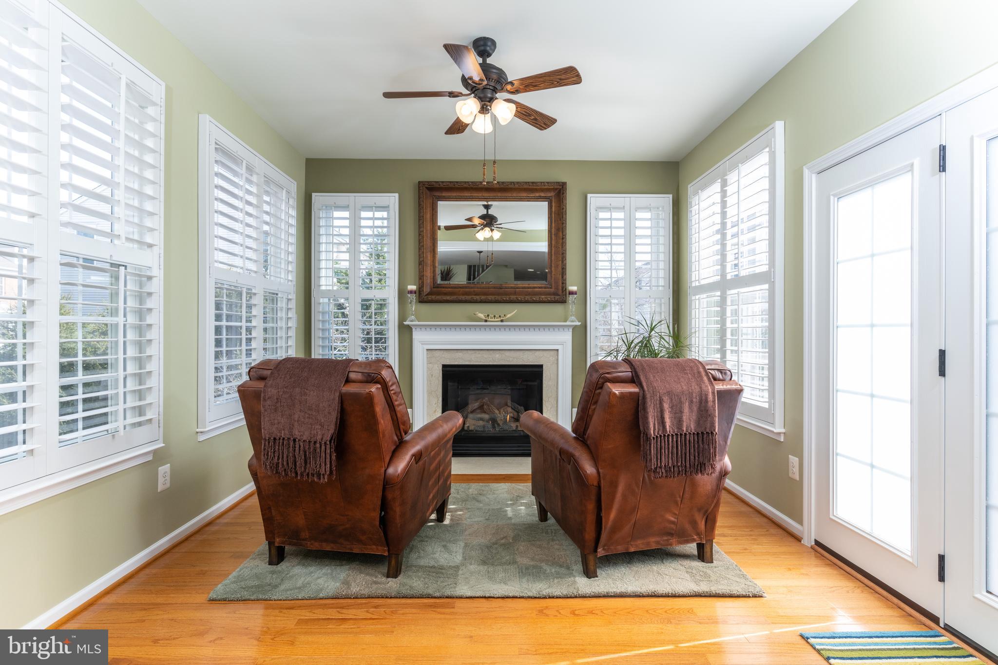 SOUTH RIDING - Residential