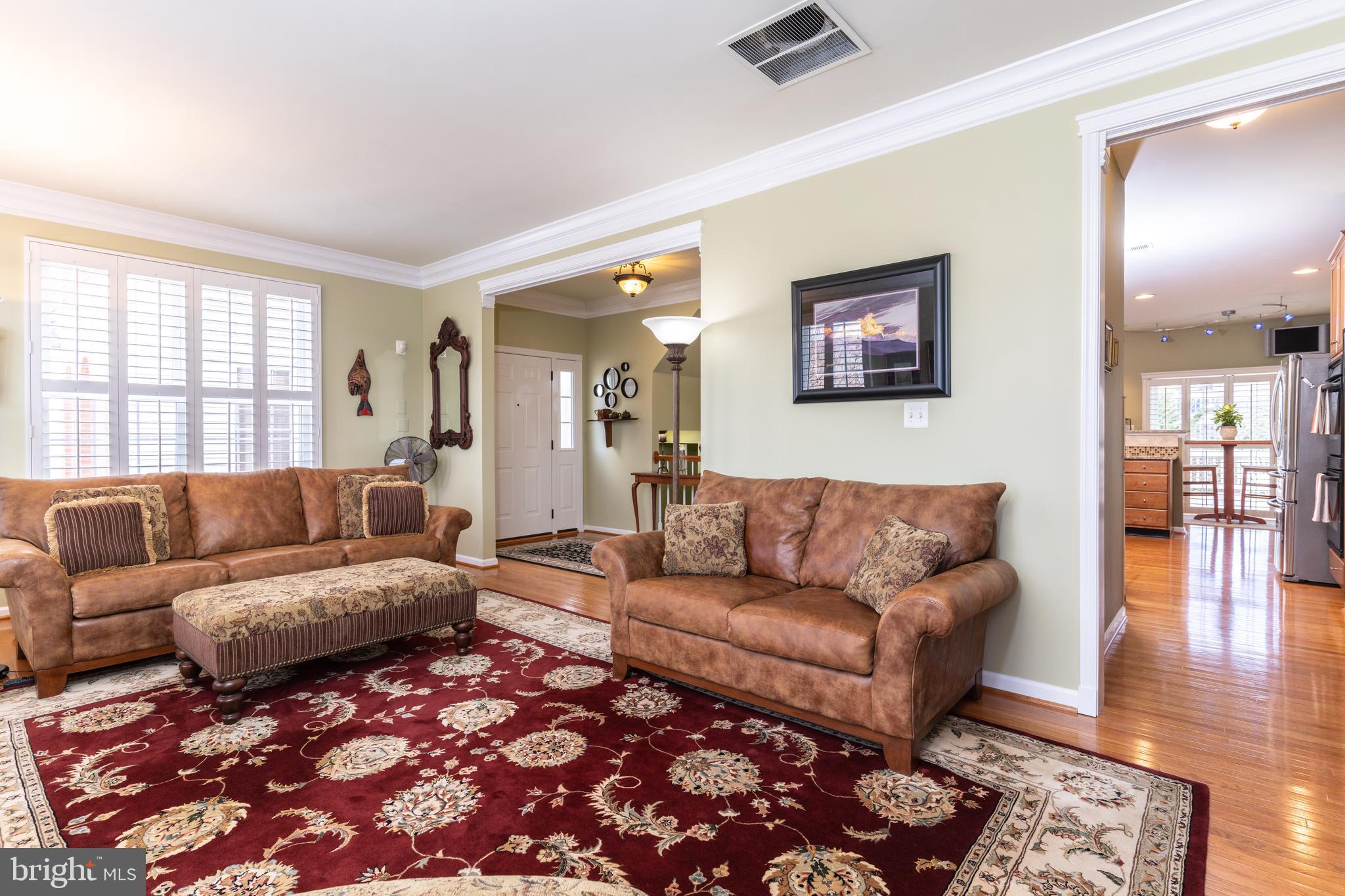 SOUTH RIDING - Residential