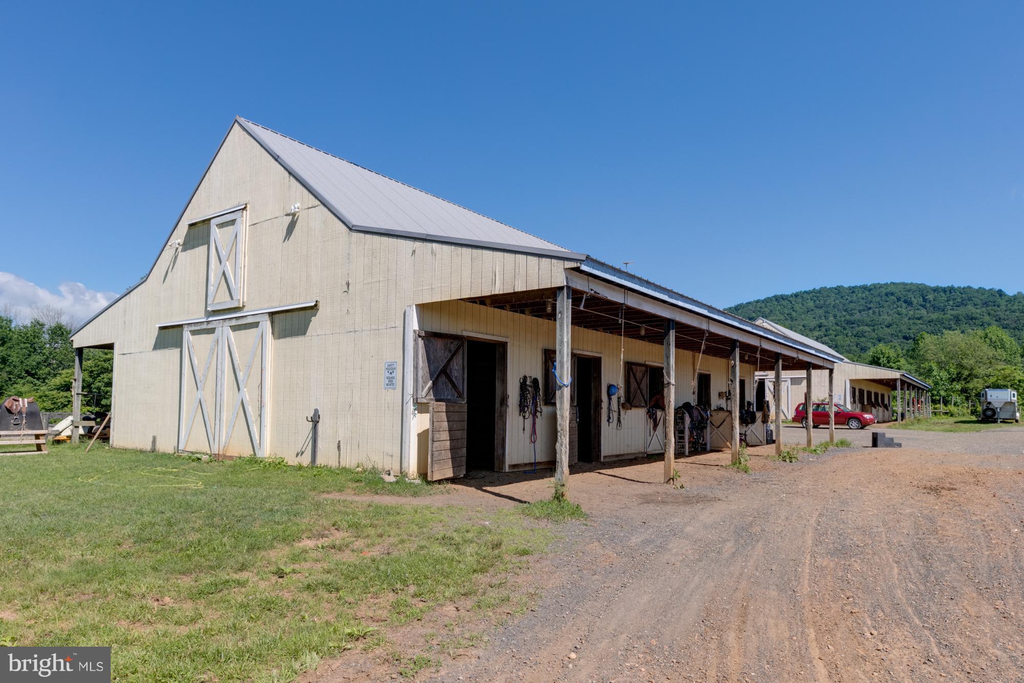 RAPPAHANNOCK/ WASHINGTON VIRGINIA - Farm