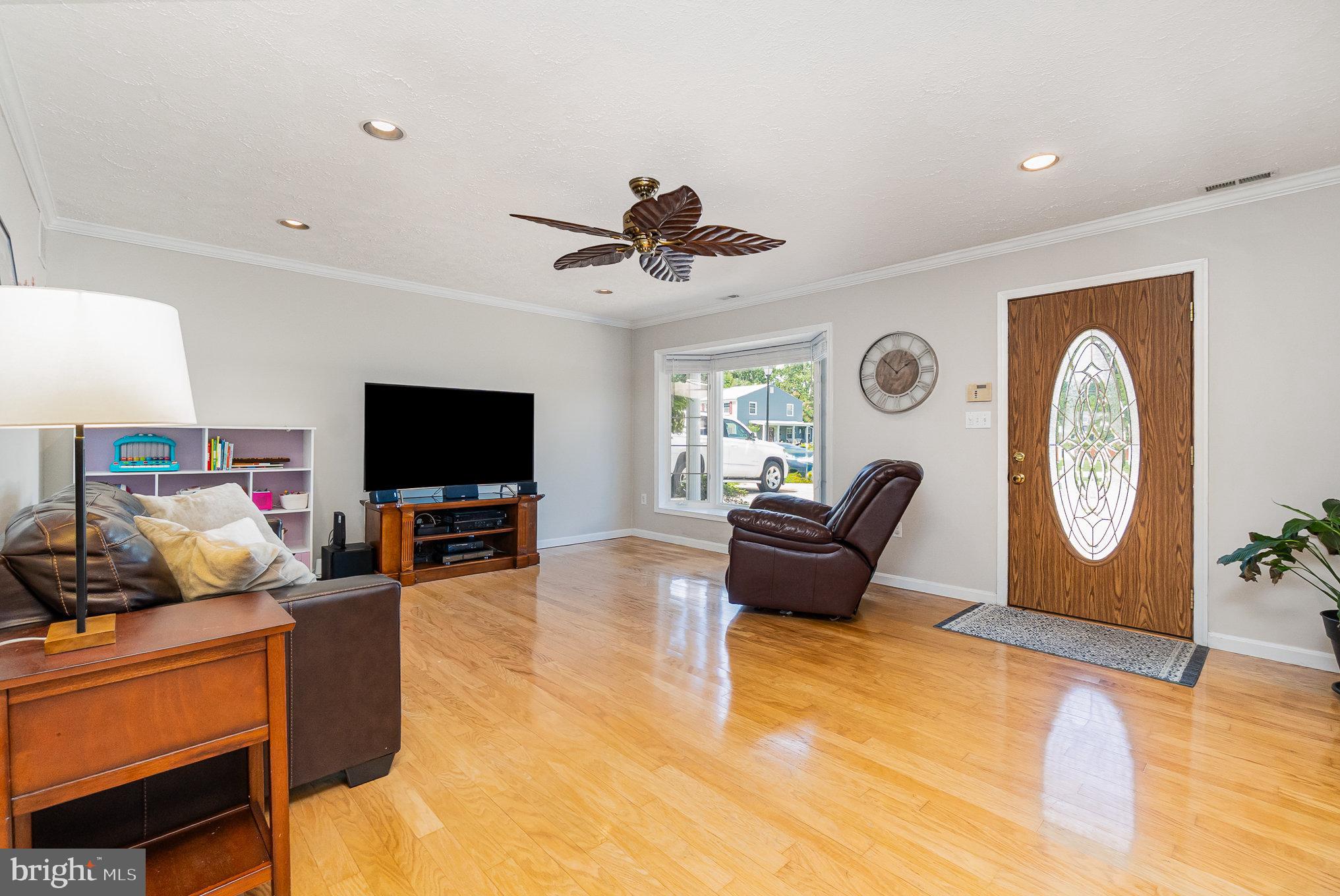 636 TOWNE CENTER DRIVE