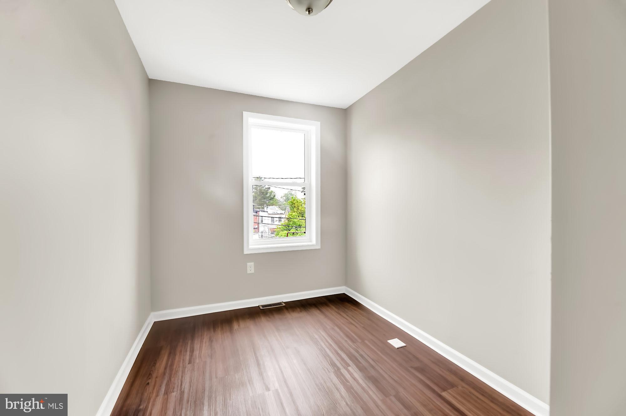 BELAIR-EDISON - Residential Lease