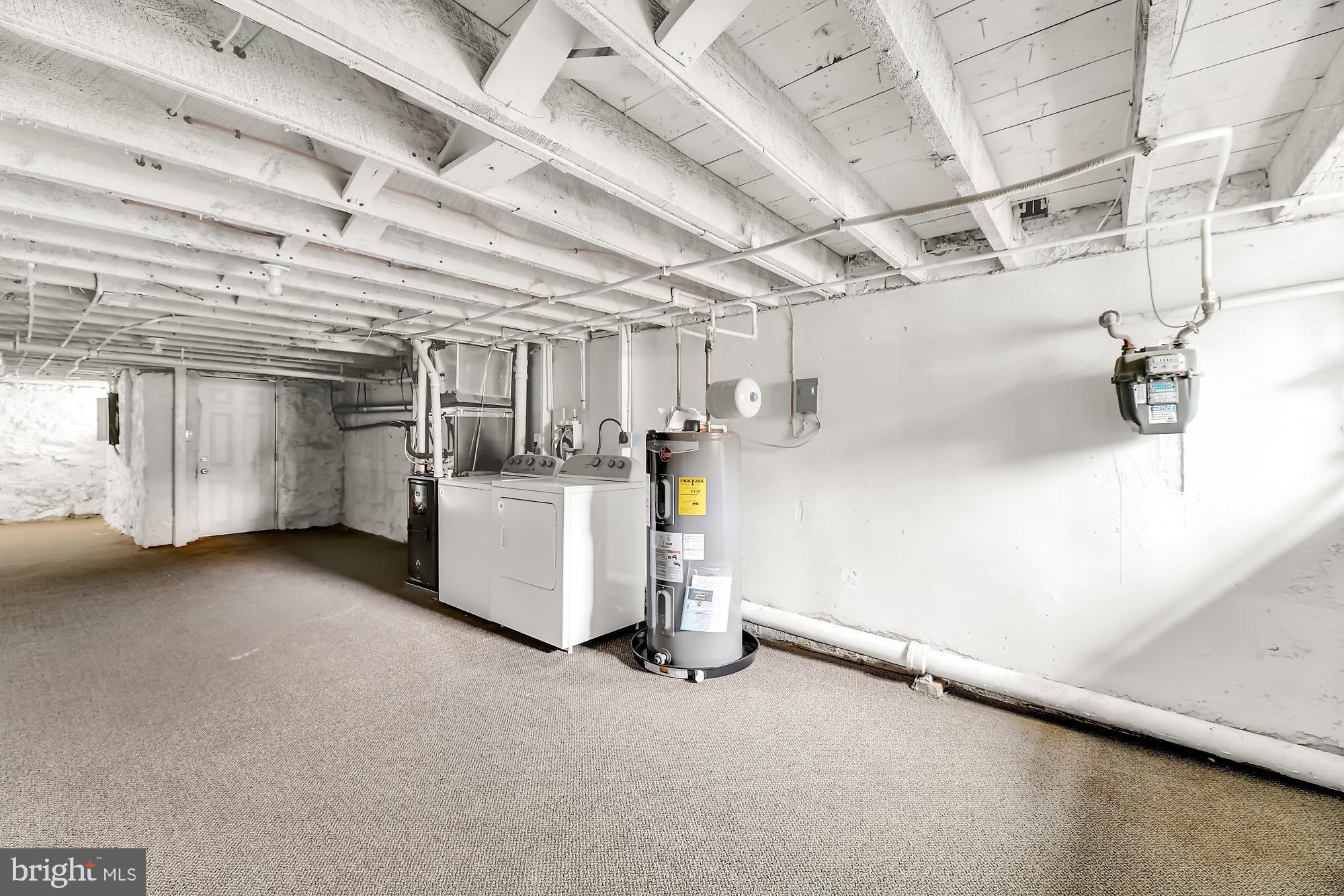 BELAIR-EDISON - Residential Lease