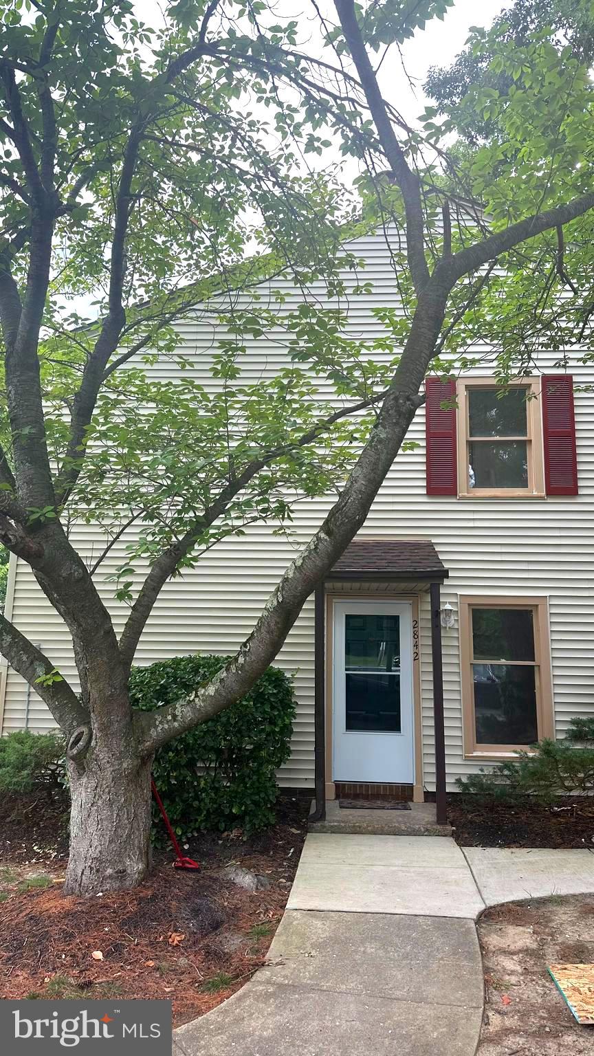 ROCKLEDGE CLUSTERS CONDO - Residential