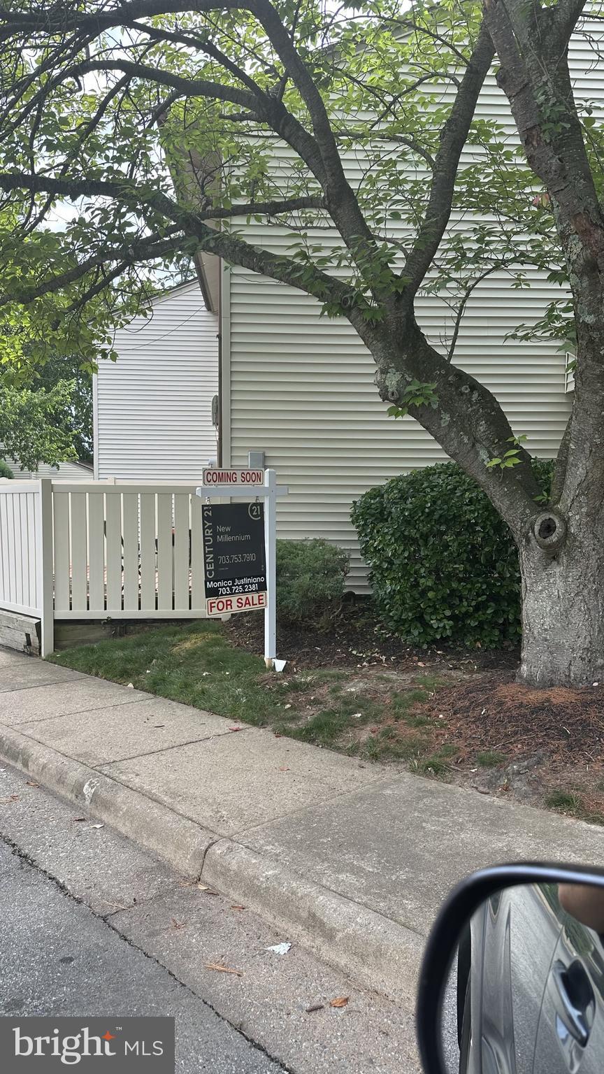 ROCKLEDGE CLUSTERS CONDO - Residential