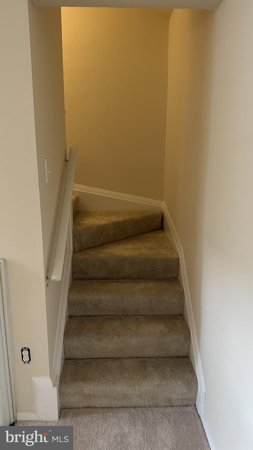 ROCKLEDGE CLUSTERS CONDO - Residential