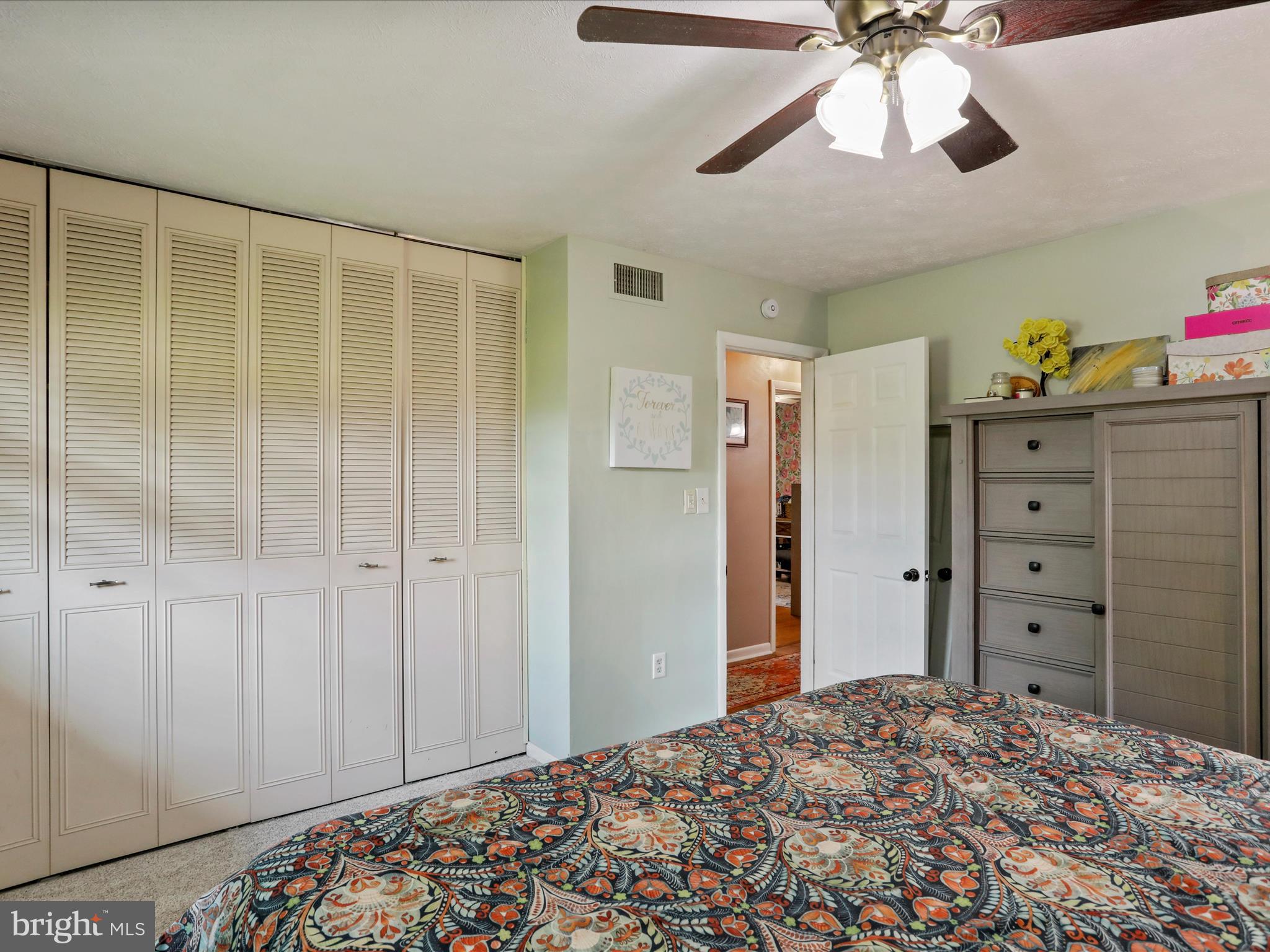 KENSINGTON HEIGHTS - Residential