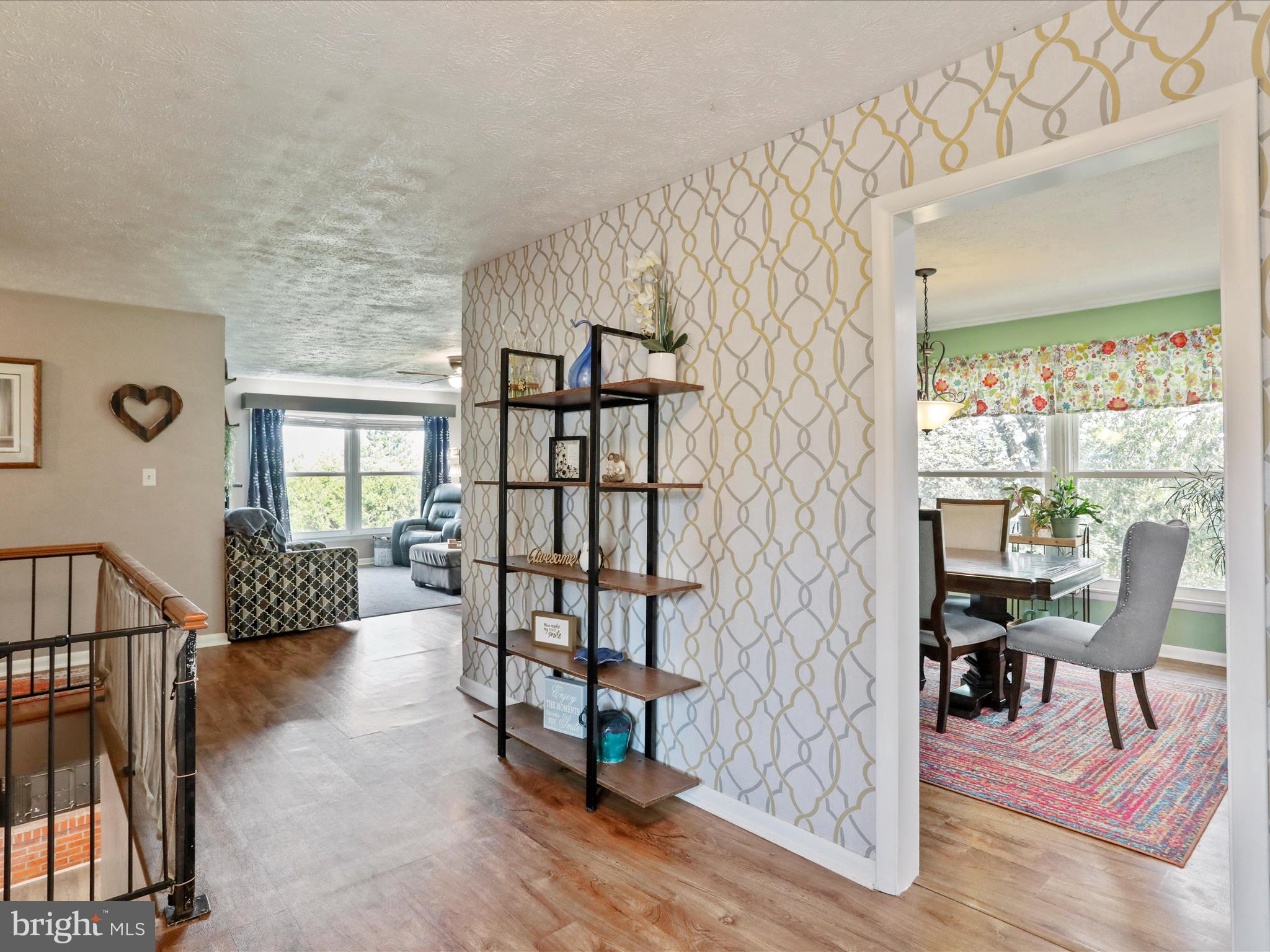 KENSINGTON HEIGHTS - Residential