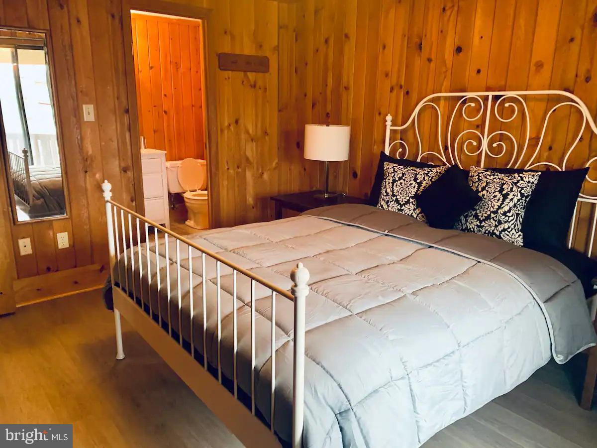 THE HILL CONDOS - Residential