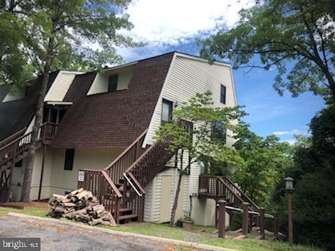 THE HILL CONDOS - Residential