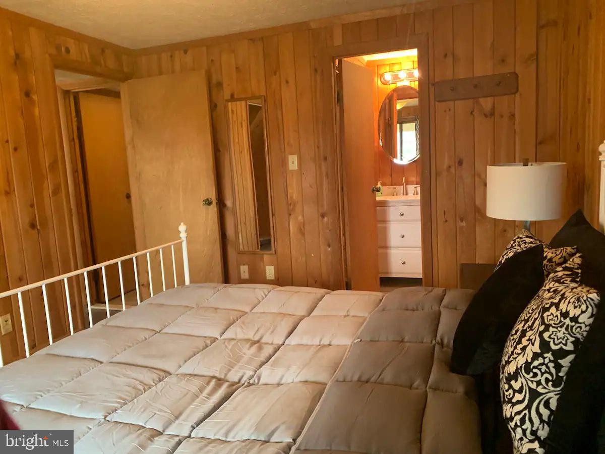 THE HILL CONDOS - Residential